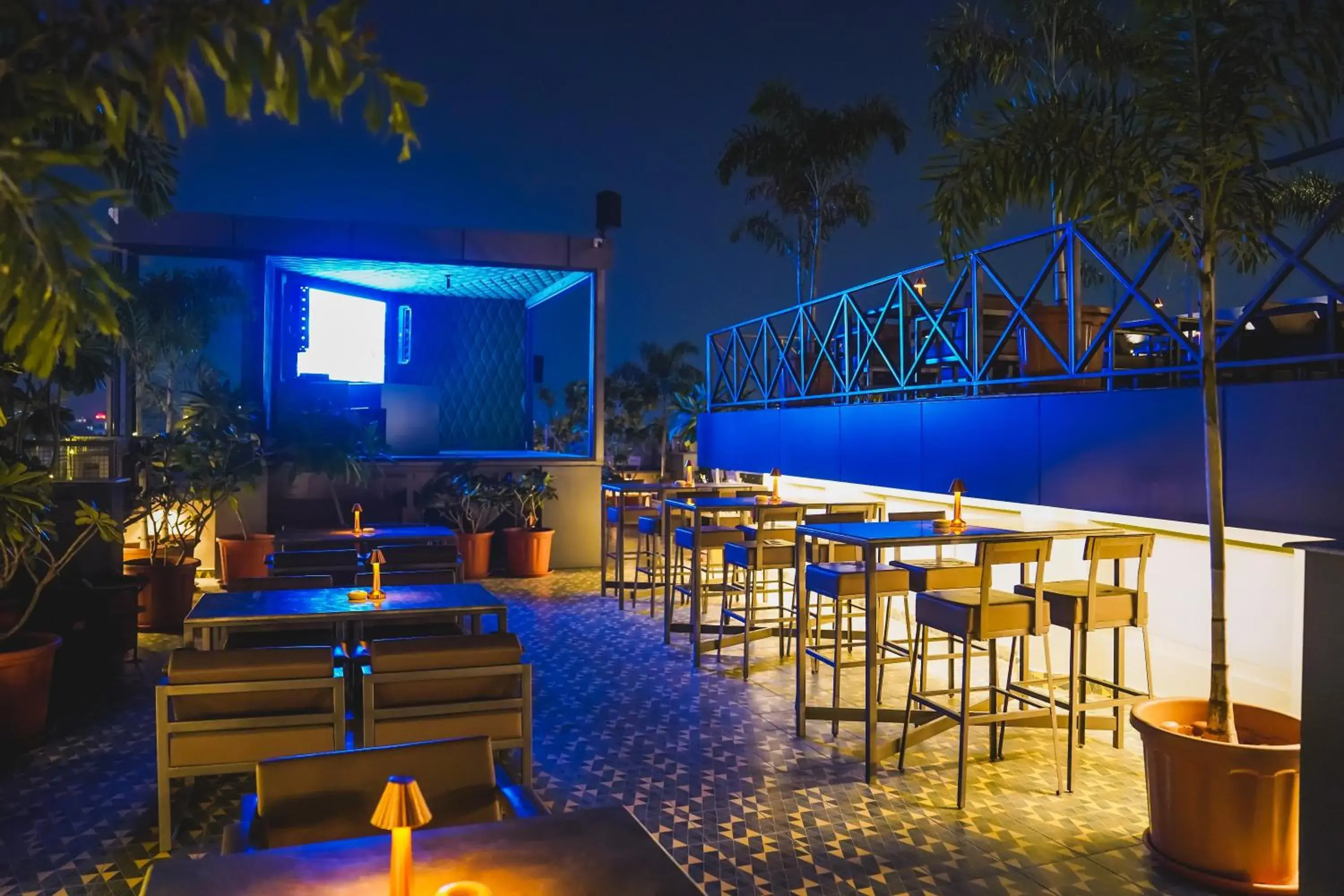 Restaurant/places to eat in Hotel Dodas Palace Restaurant/places to eat in Hotel Dodas Palace