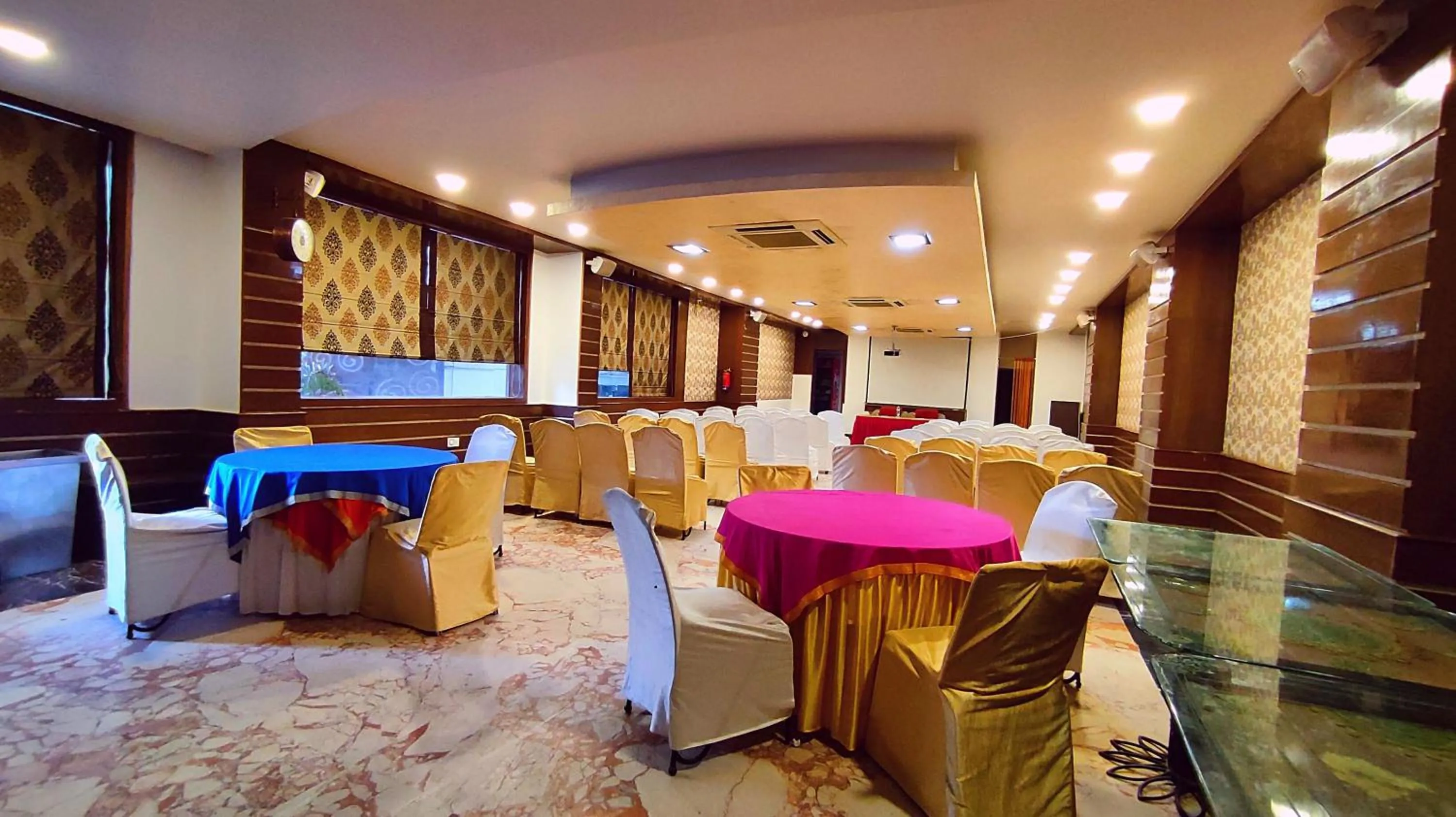 Banquet/Function facilities in Hotel Dodas Palace