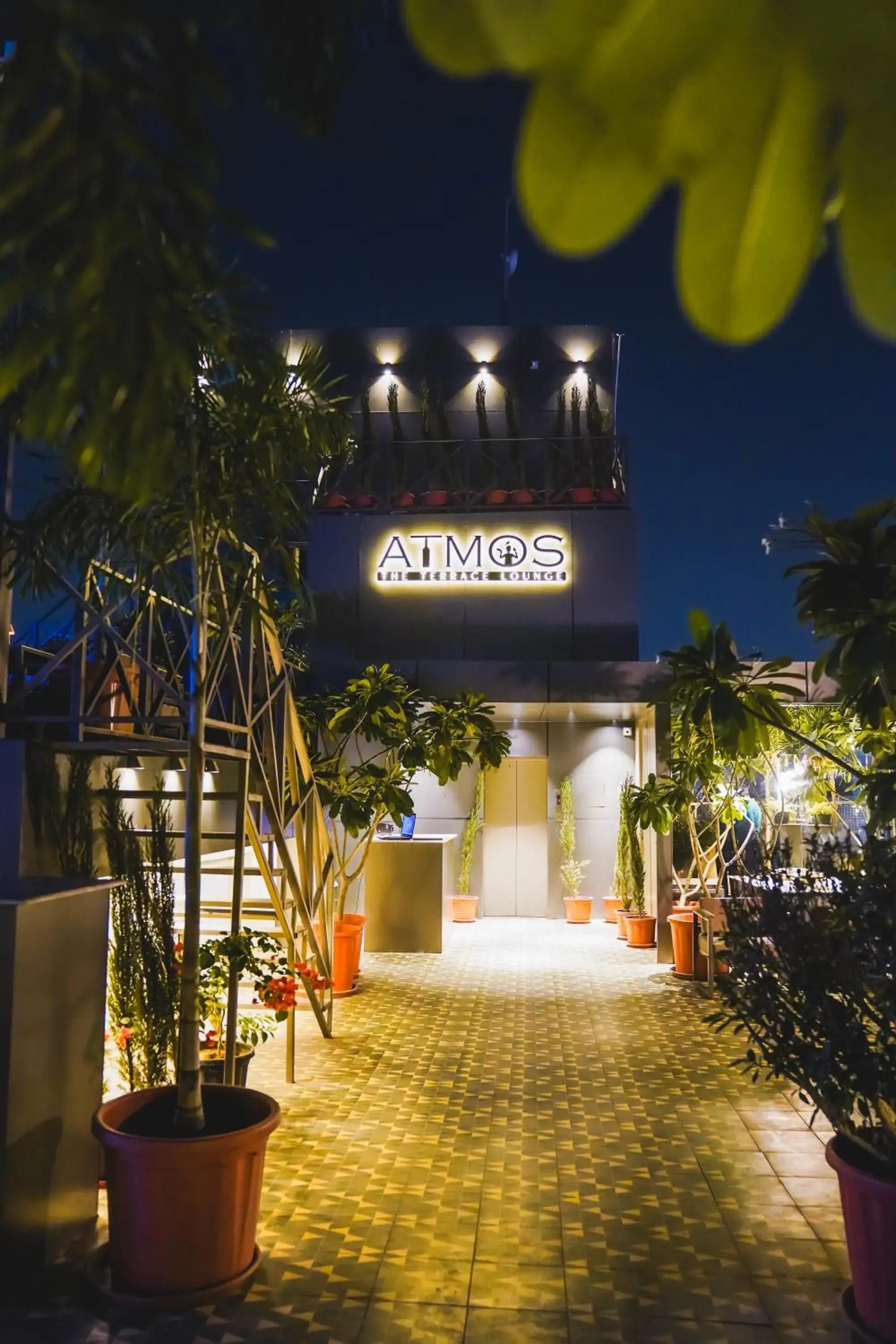 Restaurant/places to eat in Hotel Dodas Palace Restaurant/places to eat in Hotel Dodas Palace