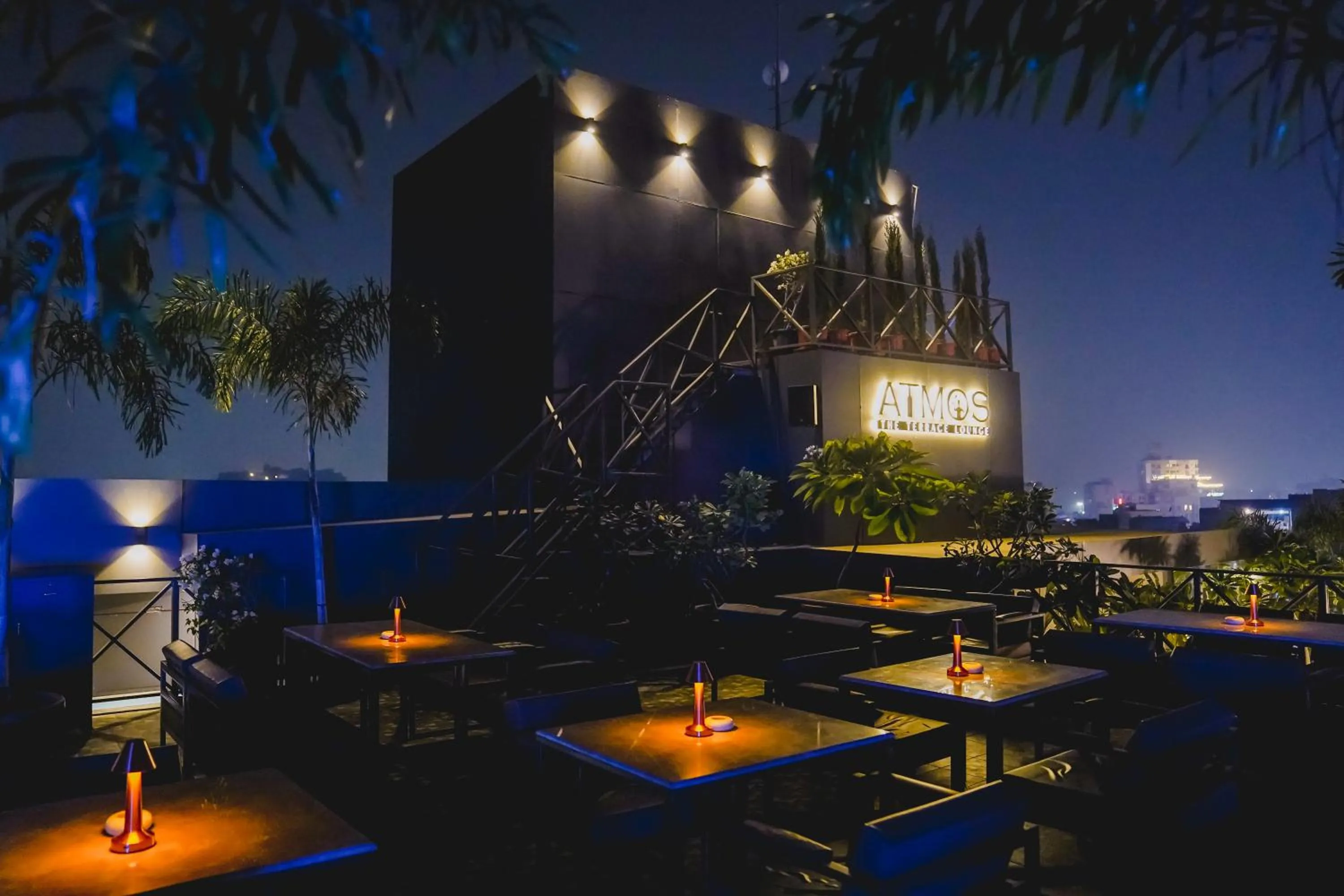 Restaurant/places to eat in Hotel Dodas Palace