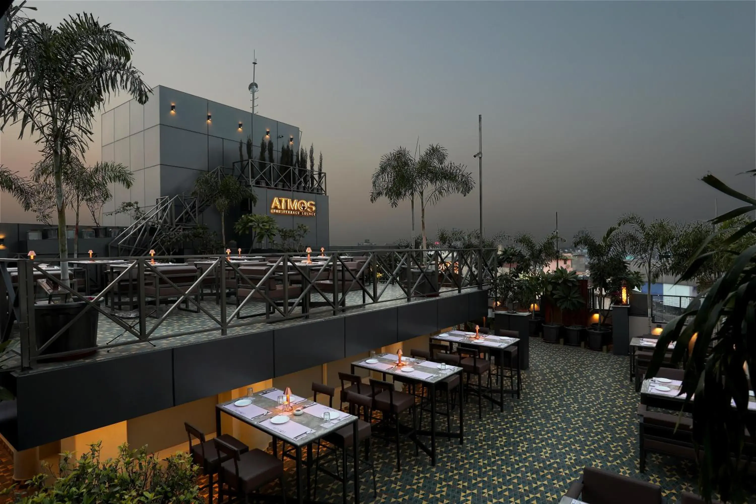 Restaurant/places to eat in Hotel Dodas Palace Restaurant/places to eat in Hotel Dodas Palace