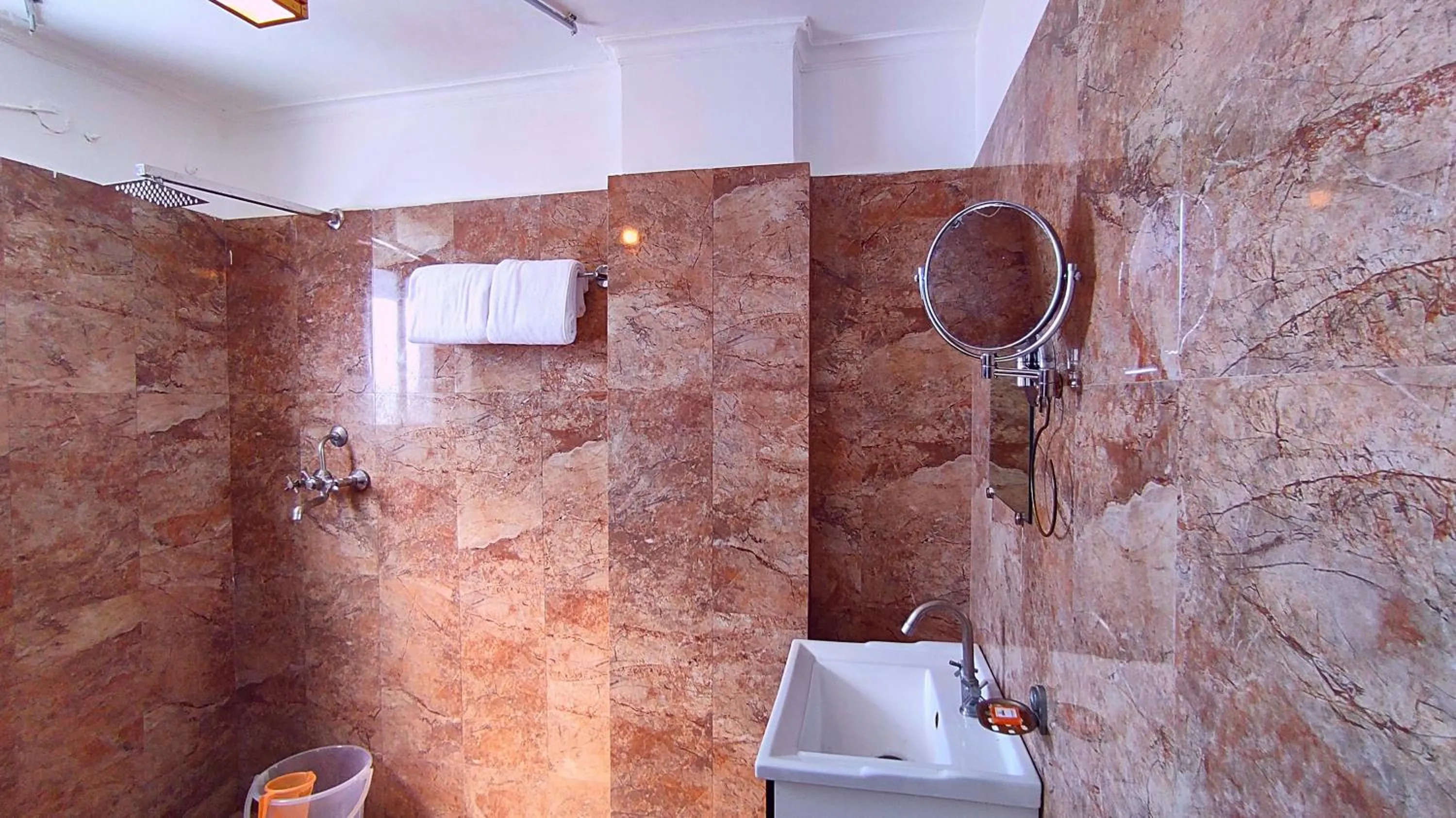 Bathroom in Hotel Dodas Palace