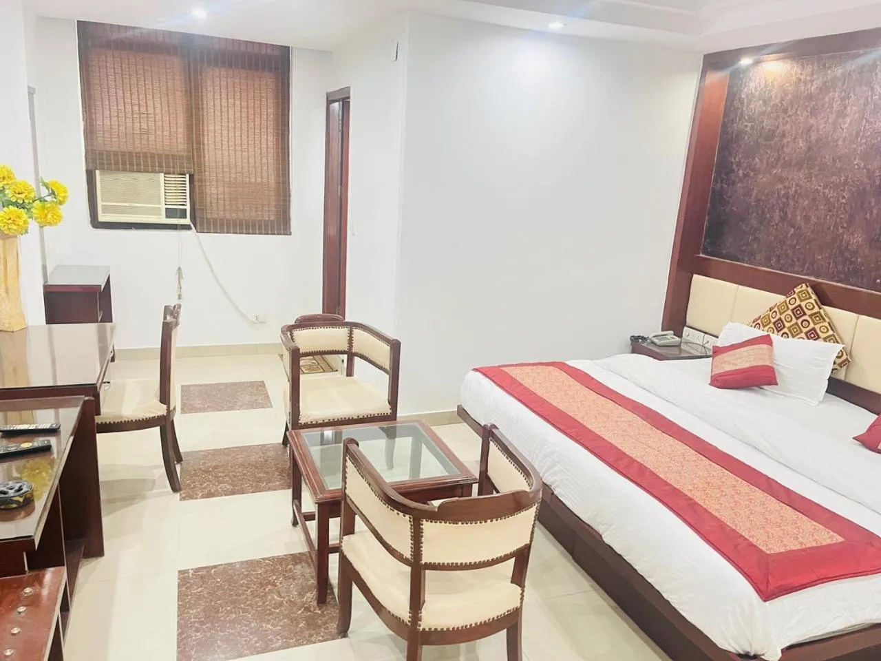 Bed in HOTEL RAMA INN, New Delhi Station
