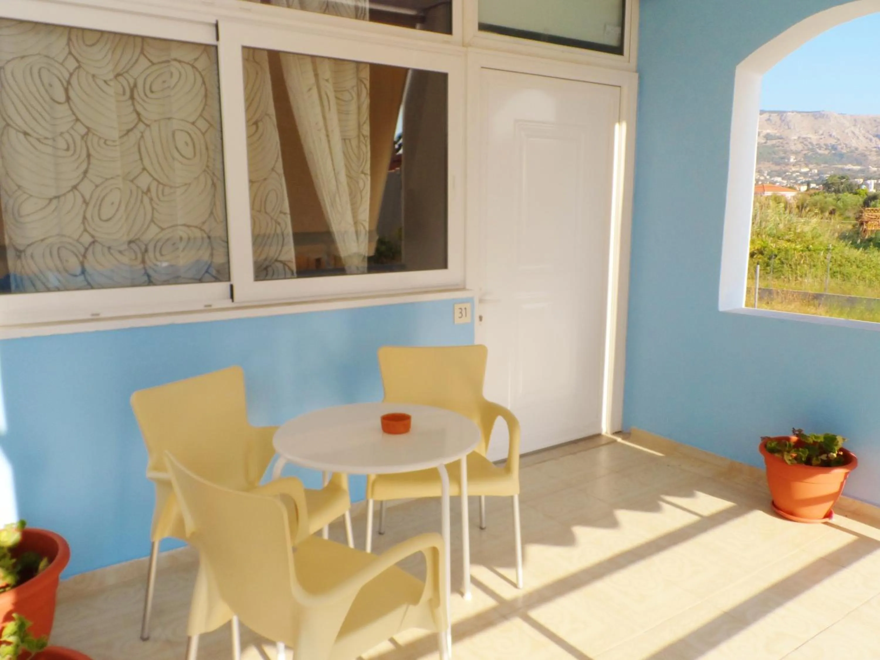 Balcony/Terrace in Homely Studios