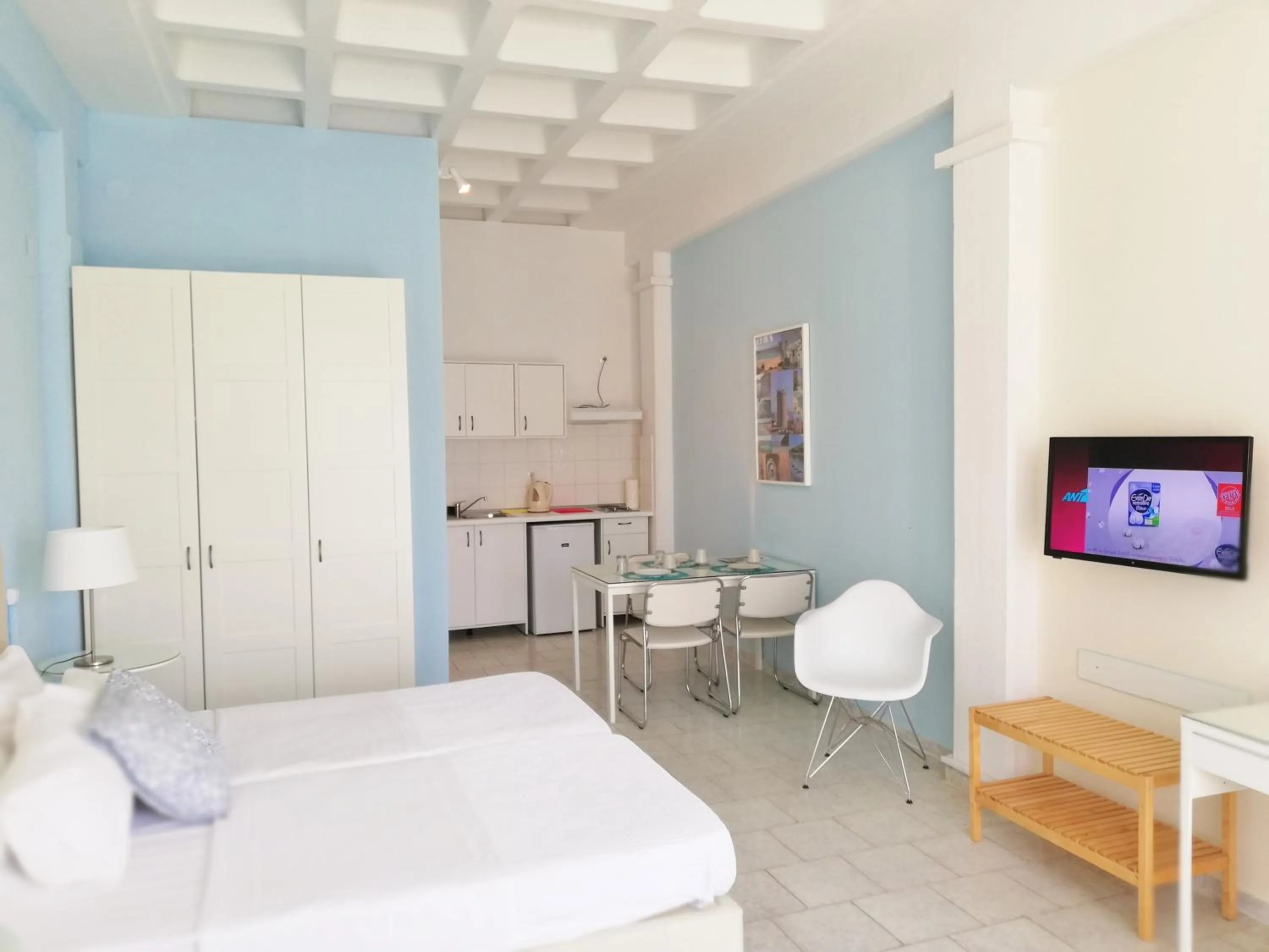 Bed in Homely Studios