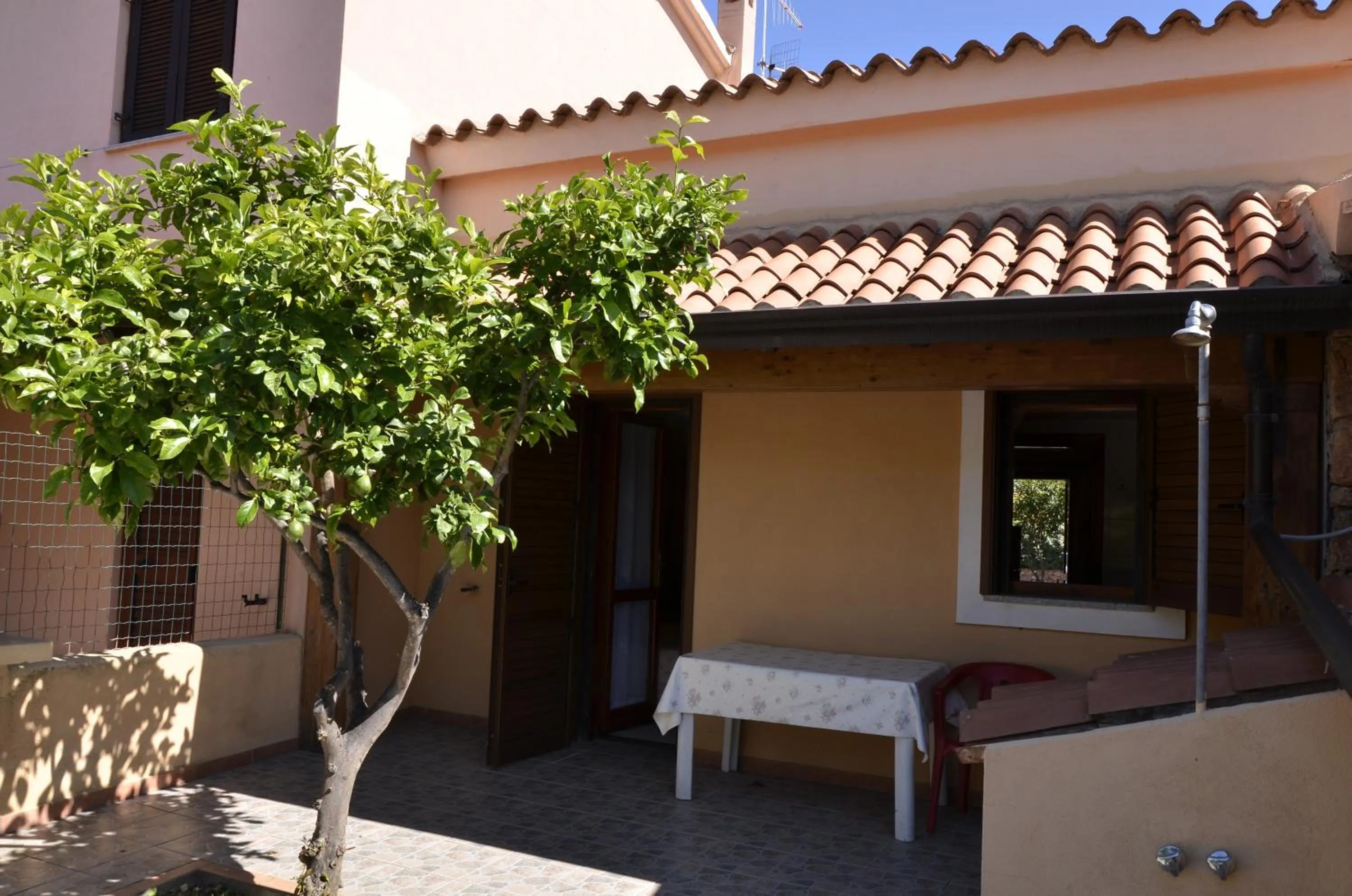 Property building in Le Villette al Centro