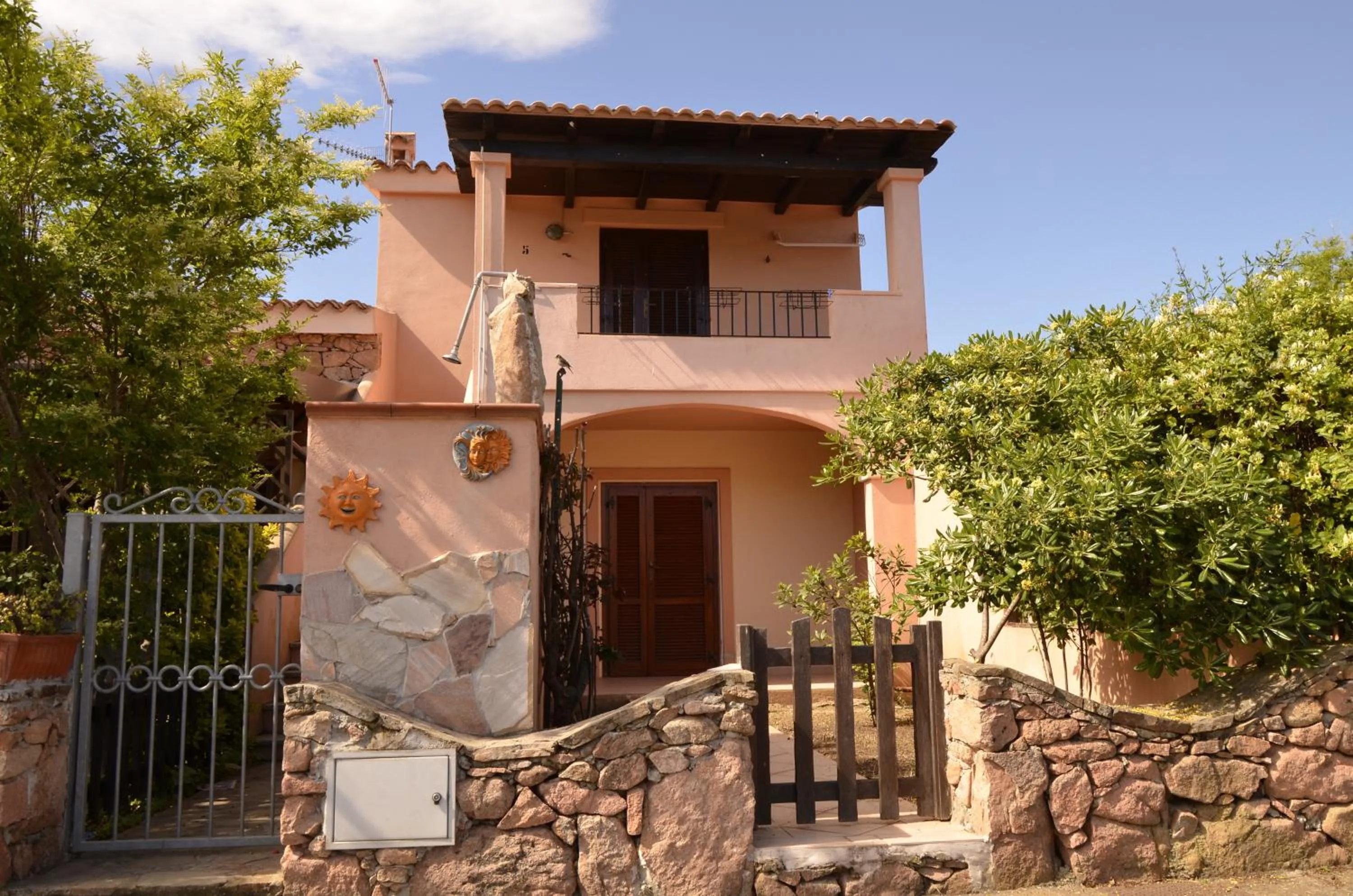 Property building in Le Villette al Centro