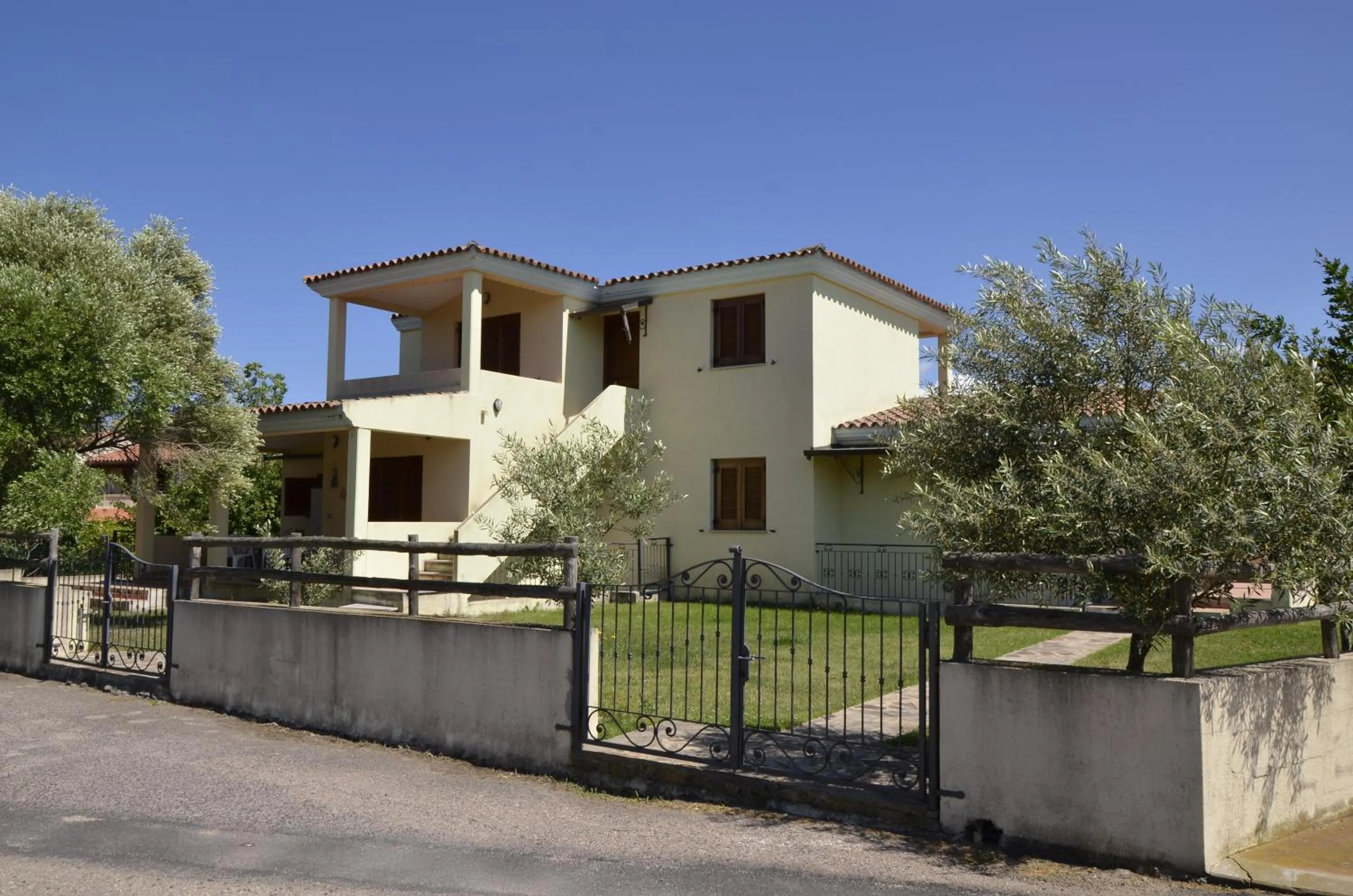 Property building in Le Villette al Centro