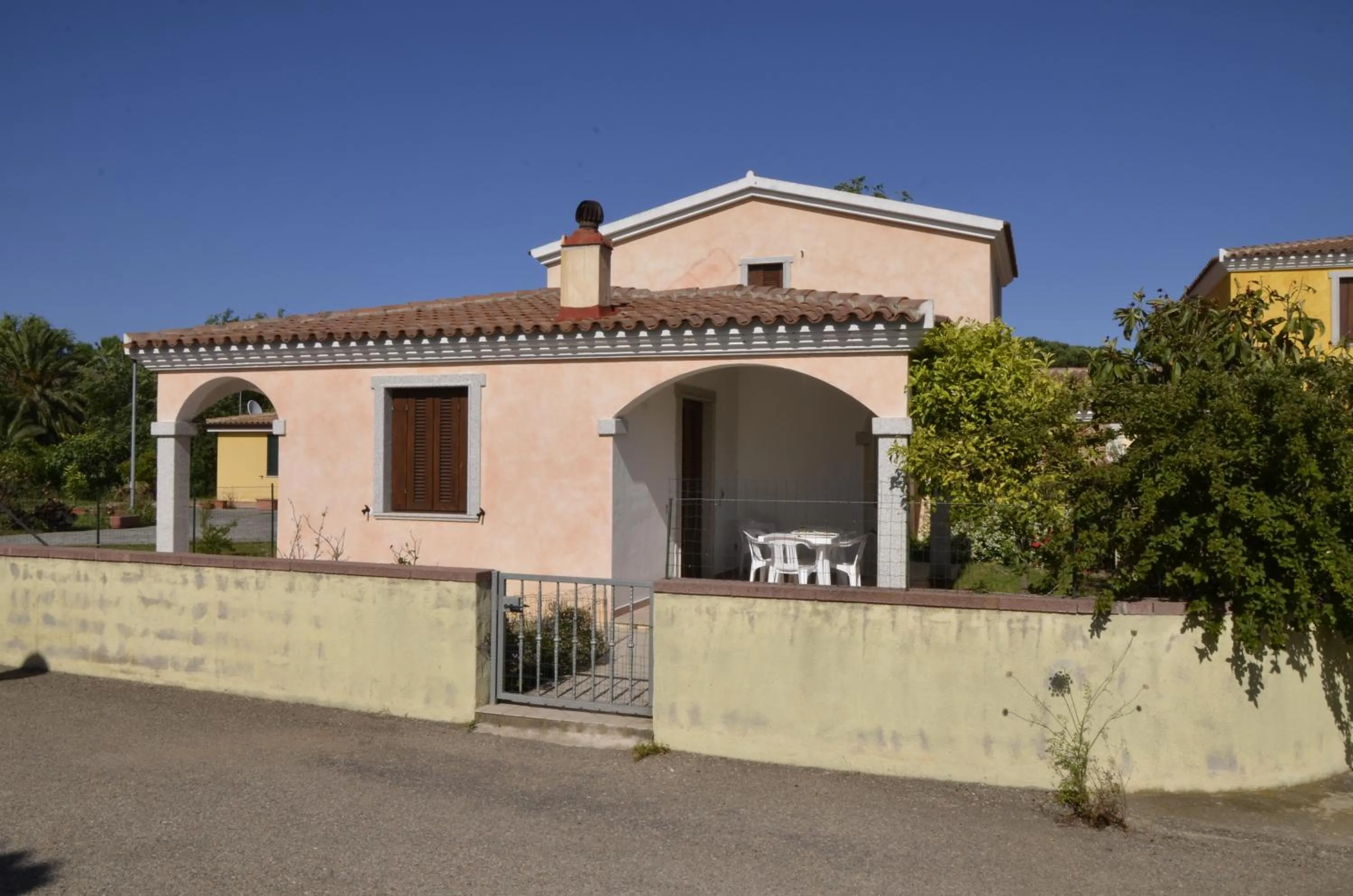 Property building in Le Villette al Centro