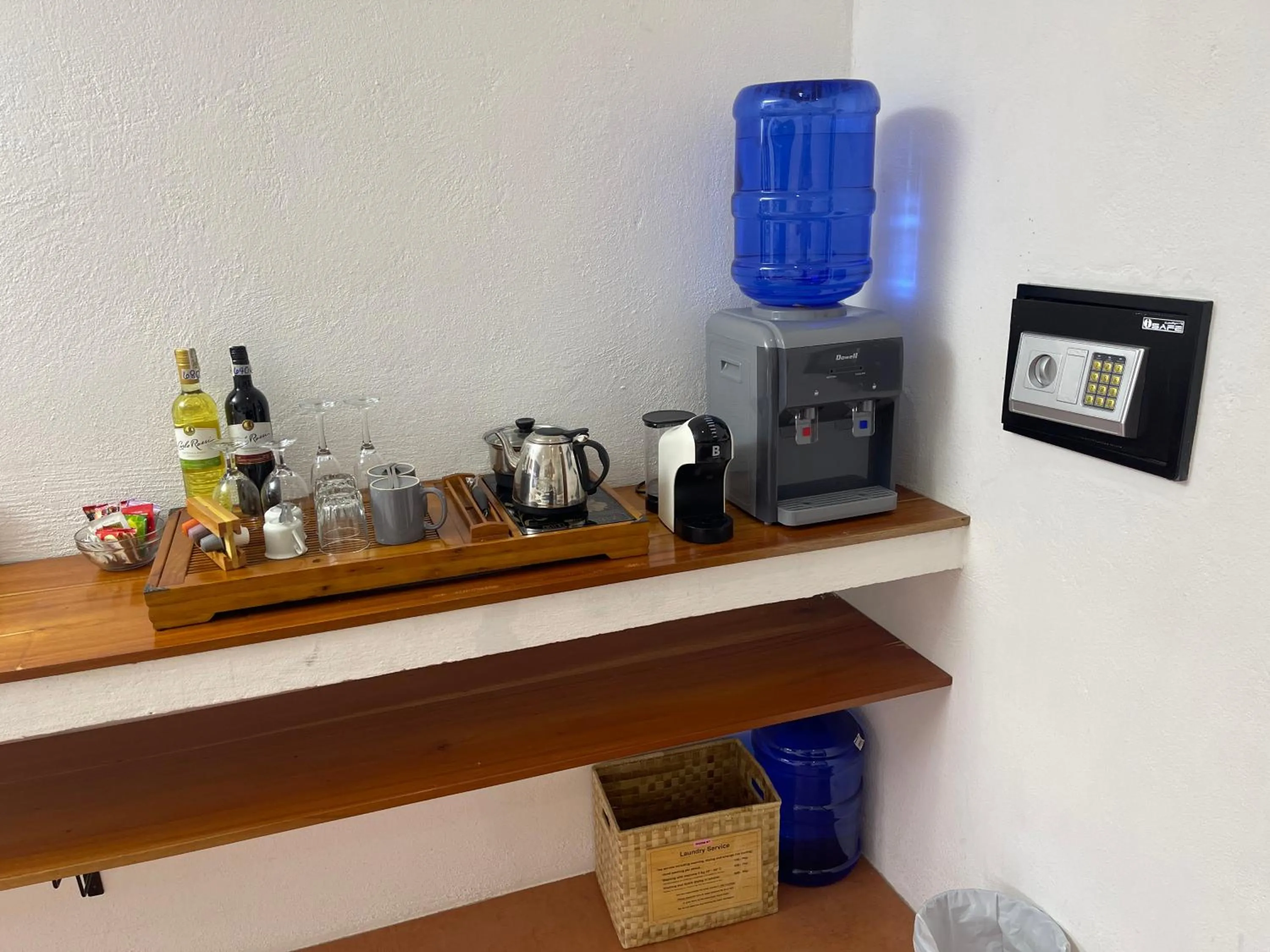 Coffee/tea facilities in Parrot Resort Moalboal