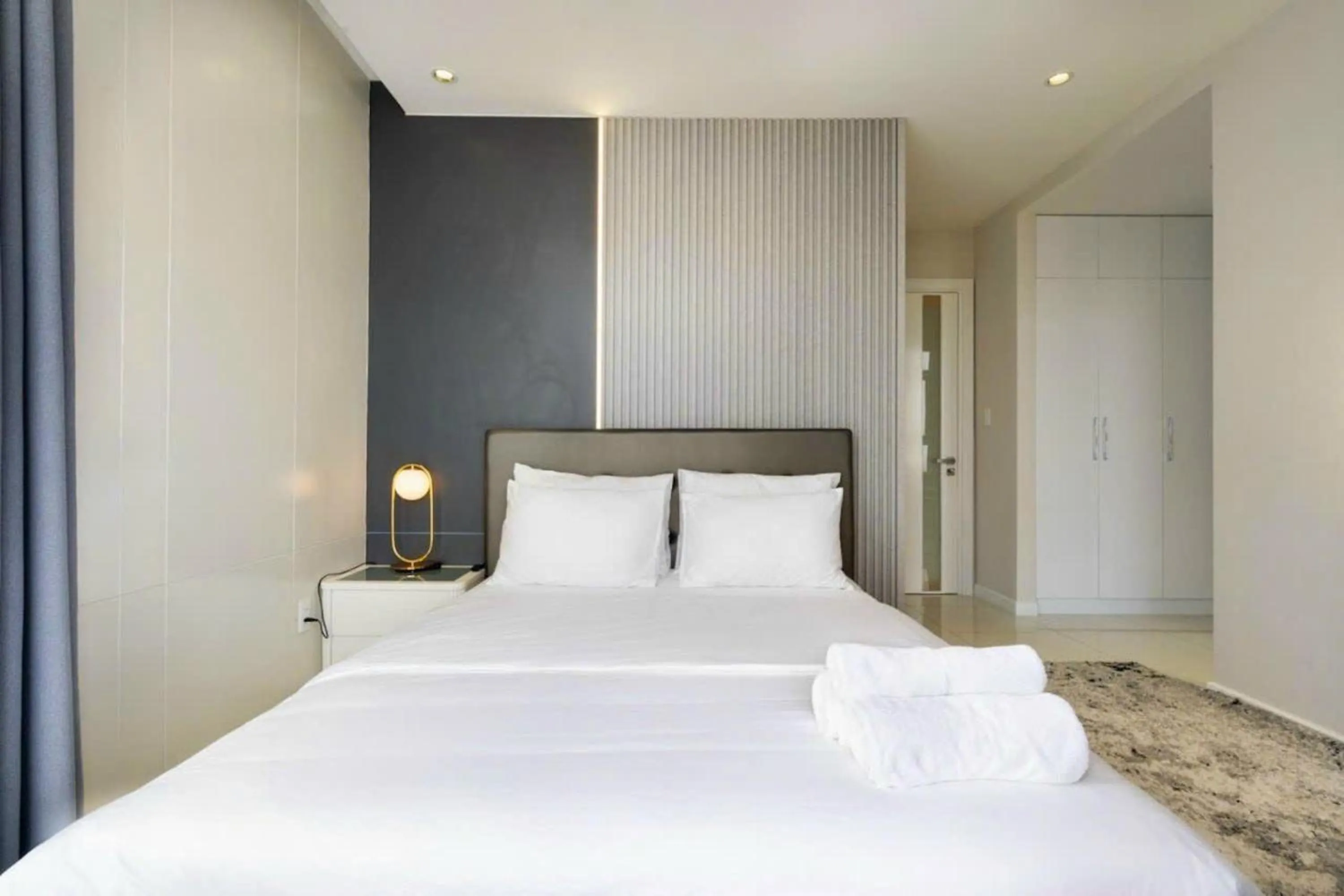 Bed in Diamond Suite Star Hill Apartment