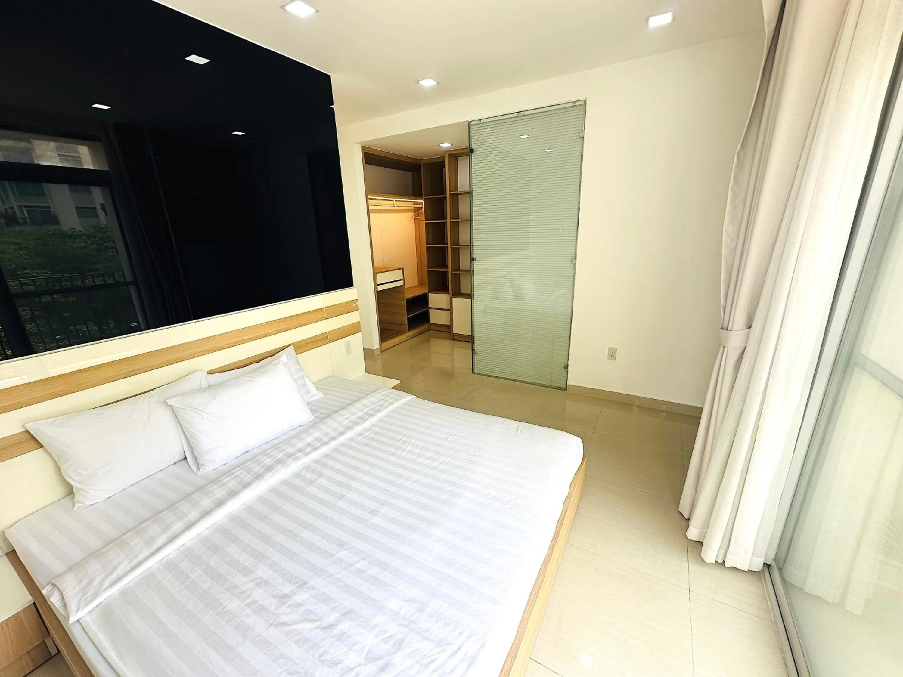 Bed in Diamond Suite Star Hill Apartment