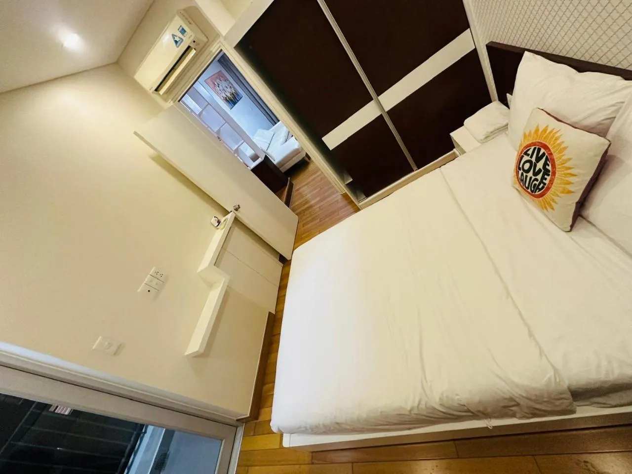 Bed in Diamond Suite Star Hill Apartment