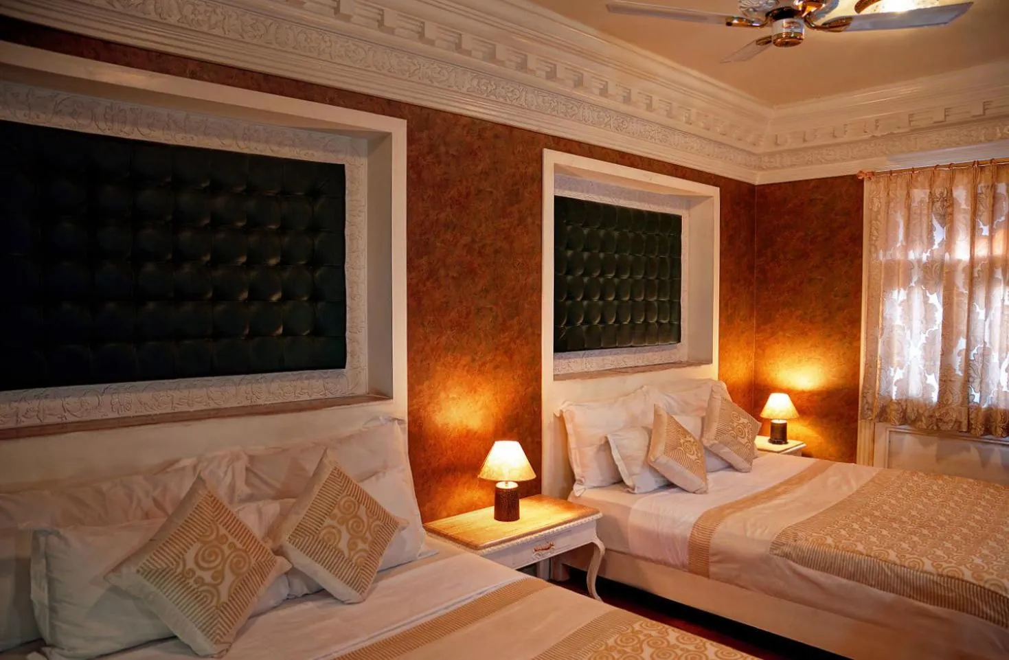 Bed in Pearl Palace Heritage Boutique Hotel