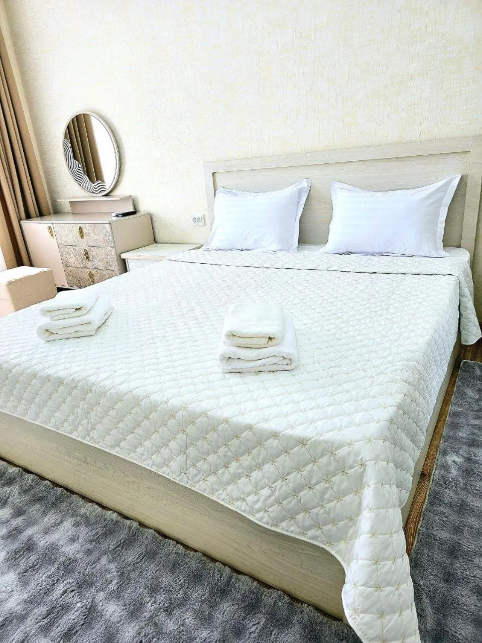 Golden house deluxe