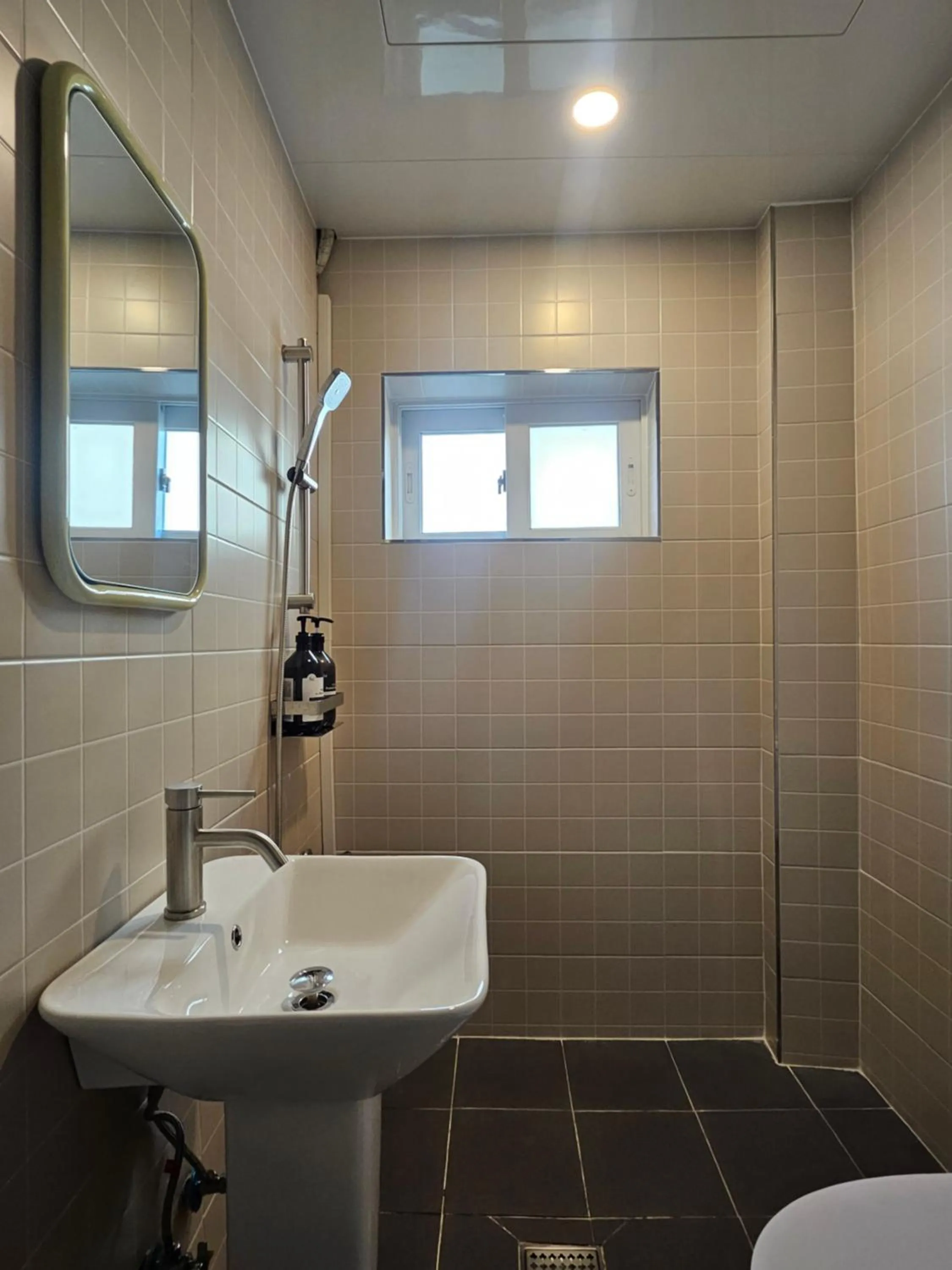 Bathroom in Mido Hostel