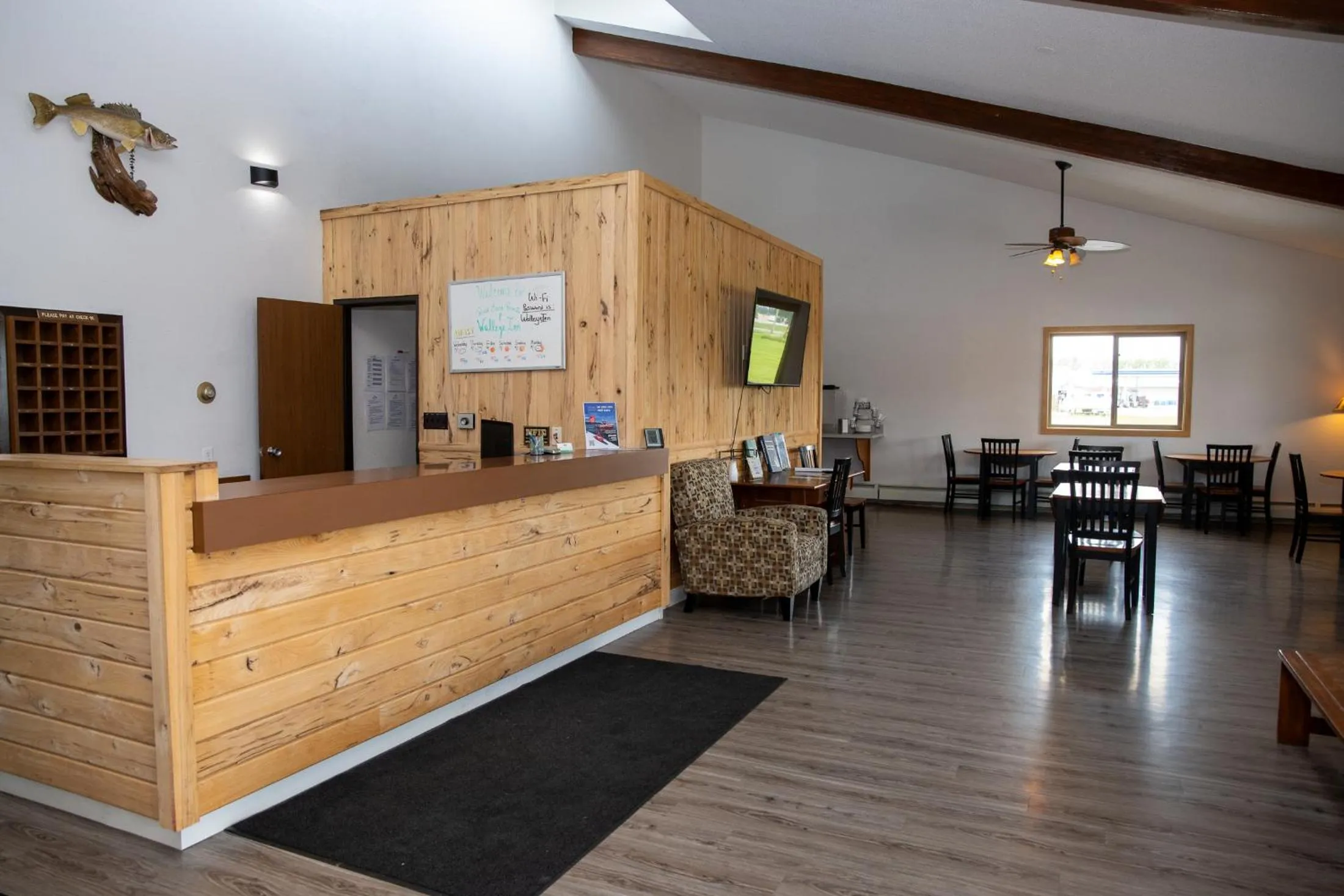 Walleye Inn