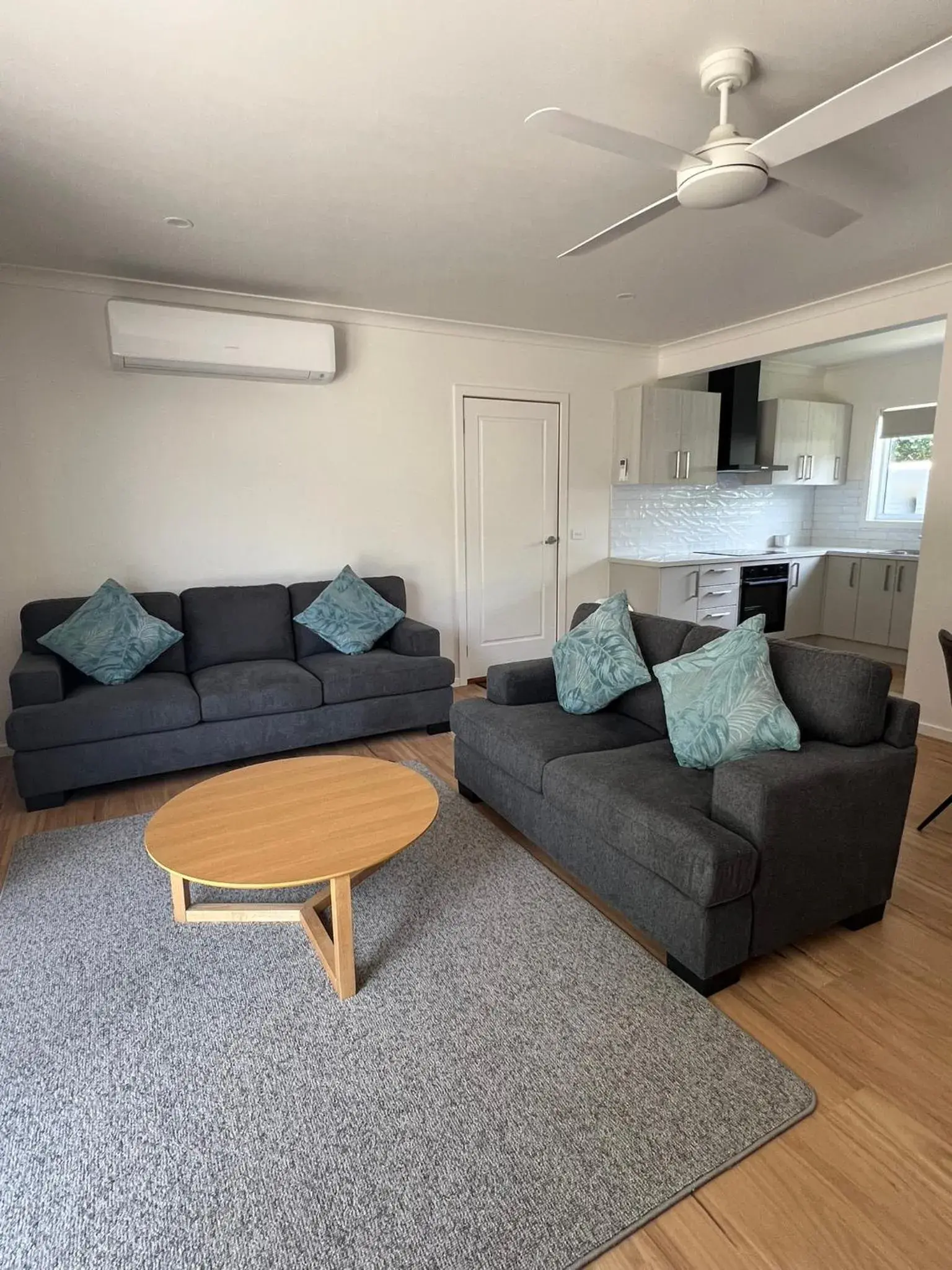 Two-Bedroom Apartment with Garden View in Willow Dene Holiday Apartments Two-Bedroom Apartment with Garden View in Willow Dene Holiday Apartments