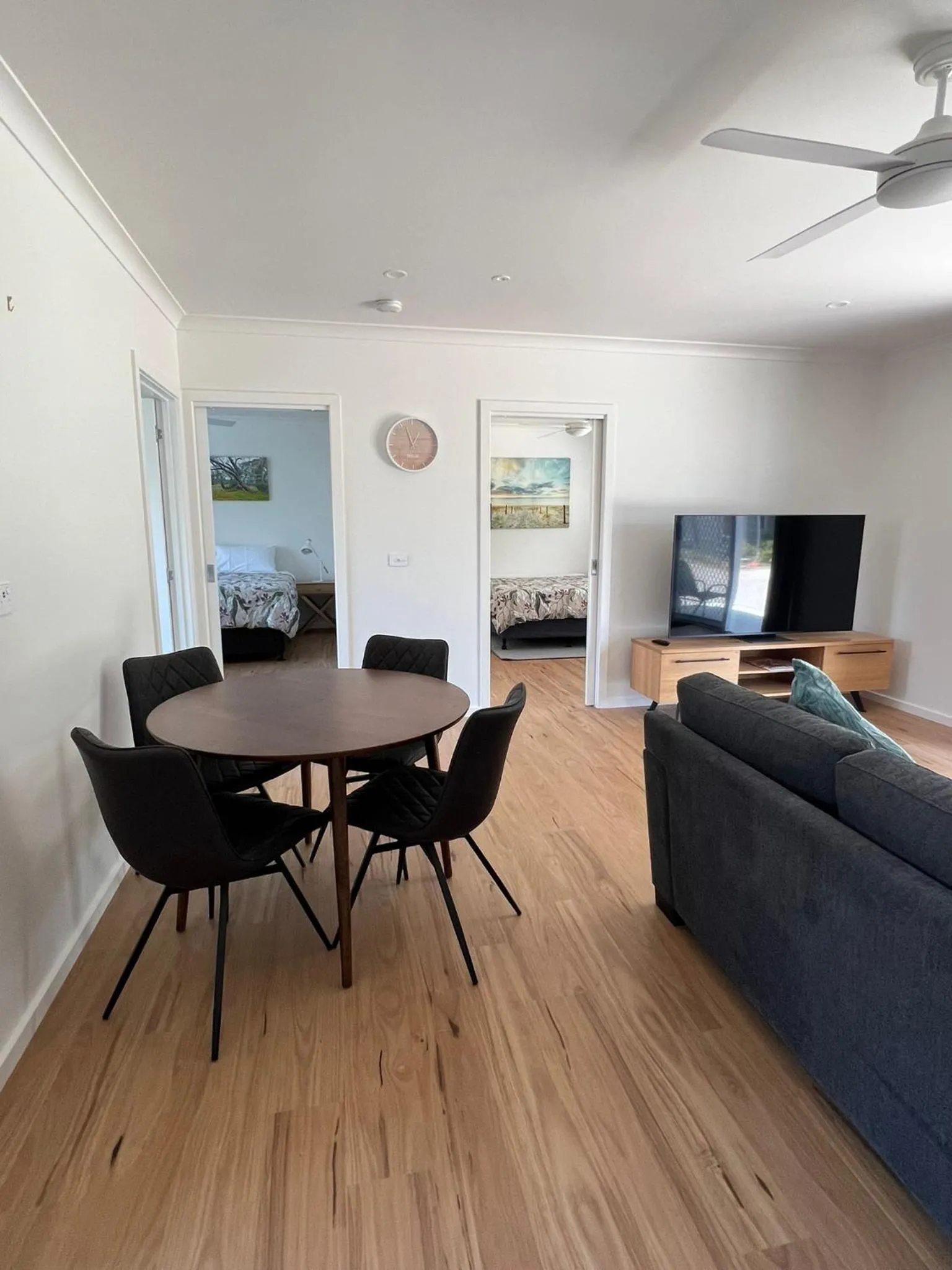 Two-Bedroom Apartment with Garden View in Willow Dene Holiday Apartments