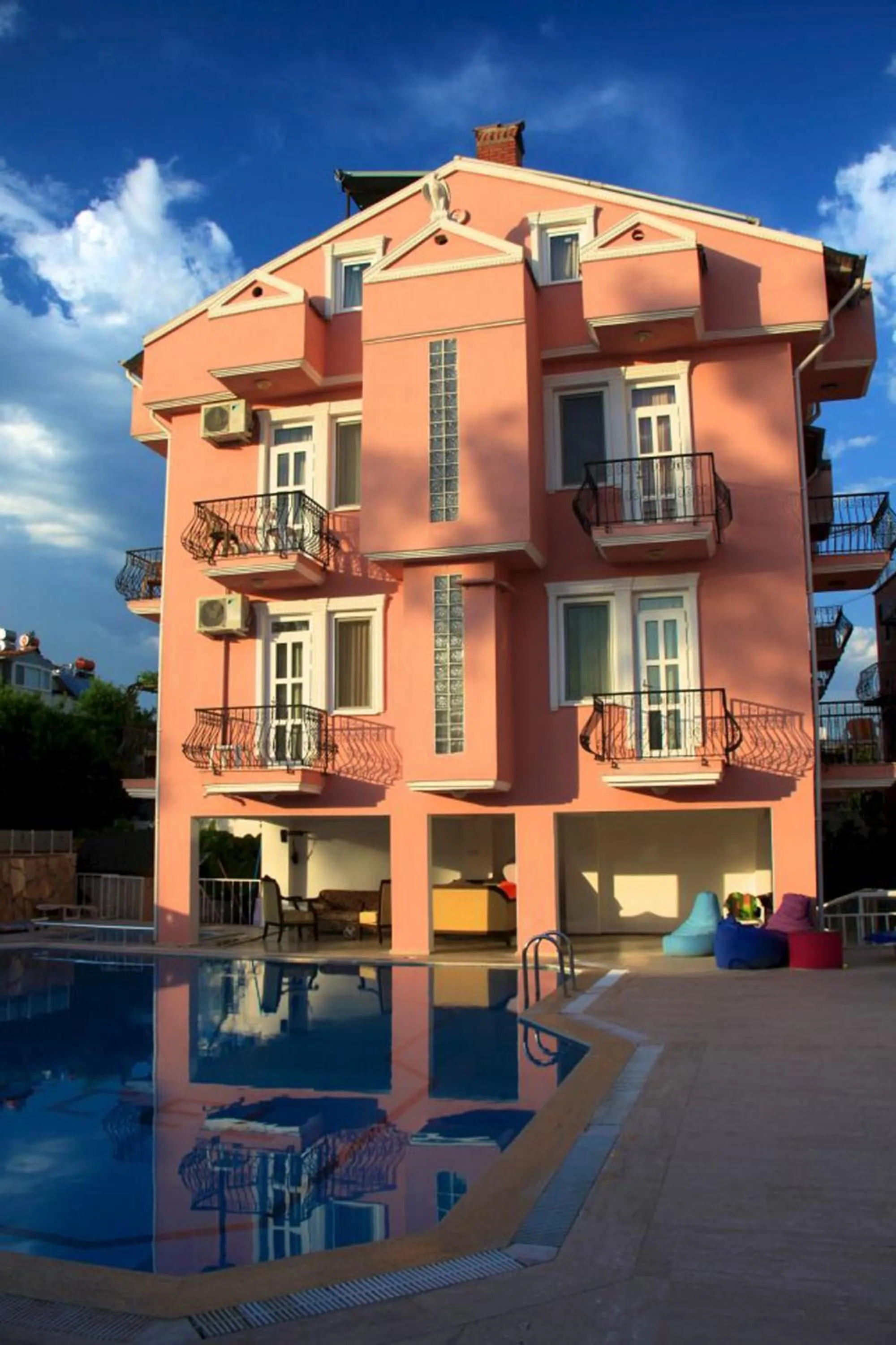 Facade/entrance in Yücel Hotel