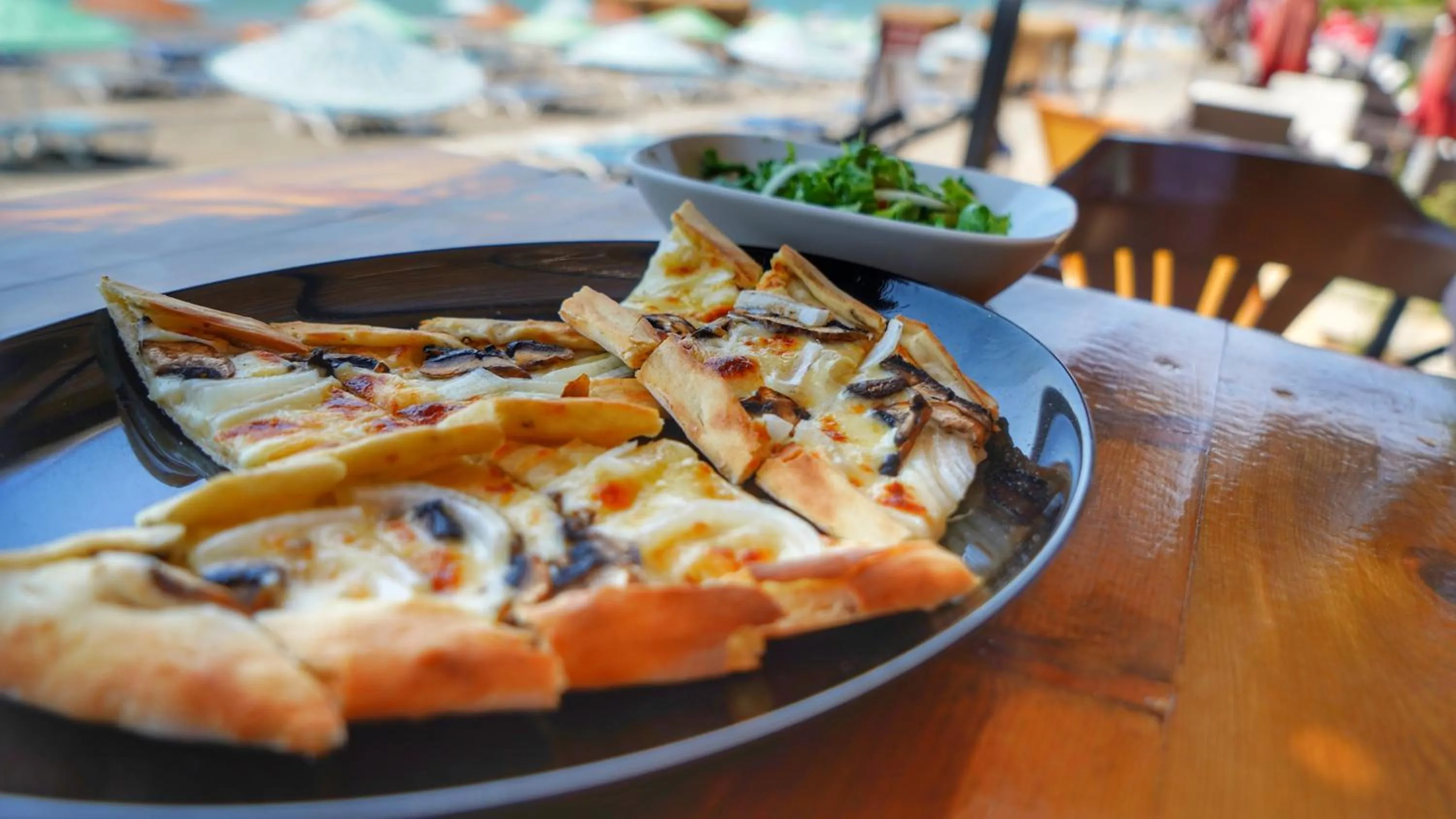 Food and drinks in Yücel Hotel