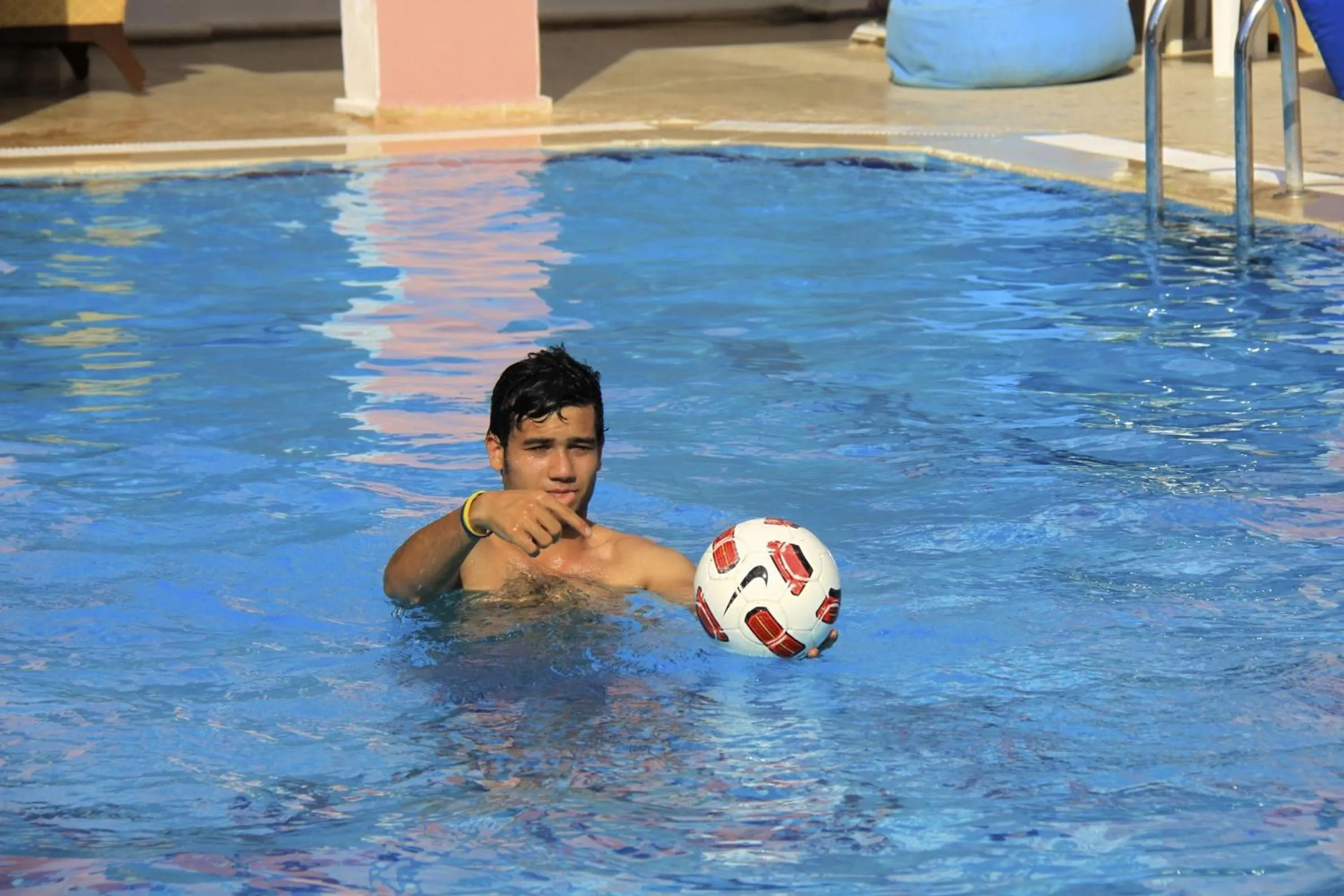 Swimming pool in Yücel Hotel