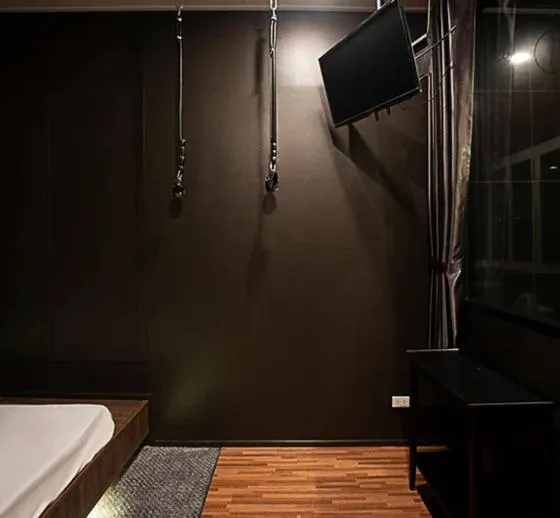 Bed in NY Resort Nonthaburi