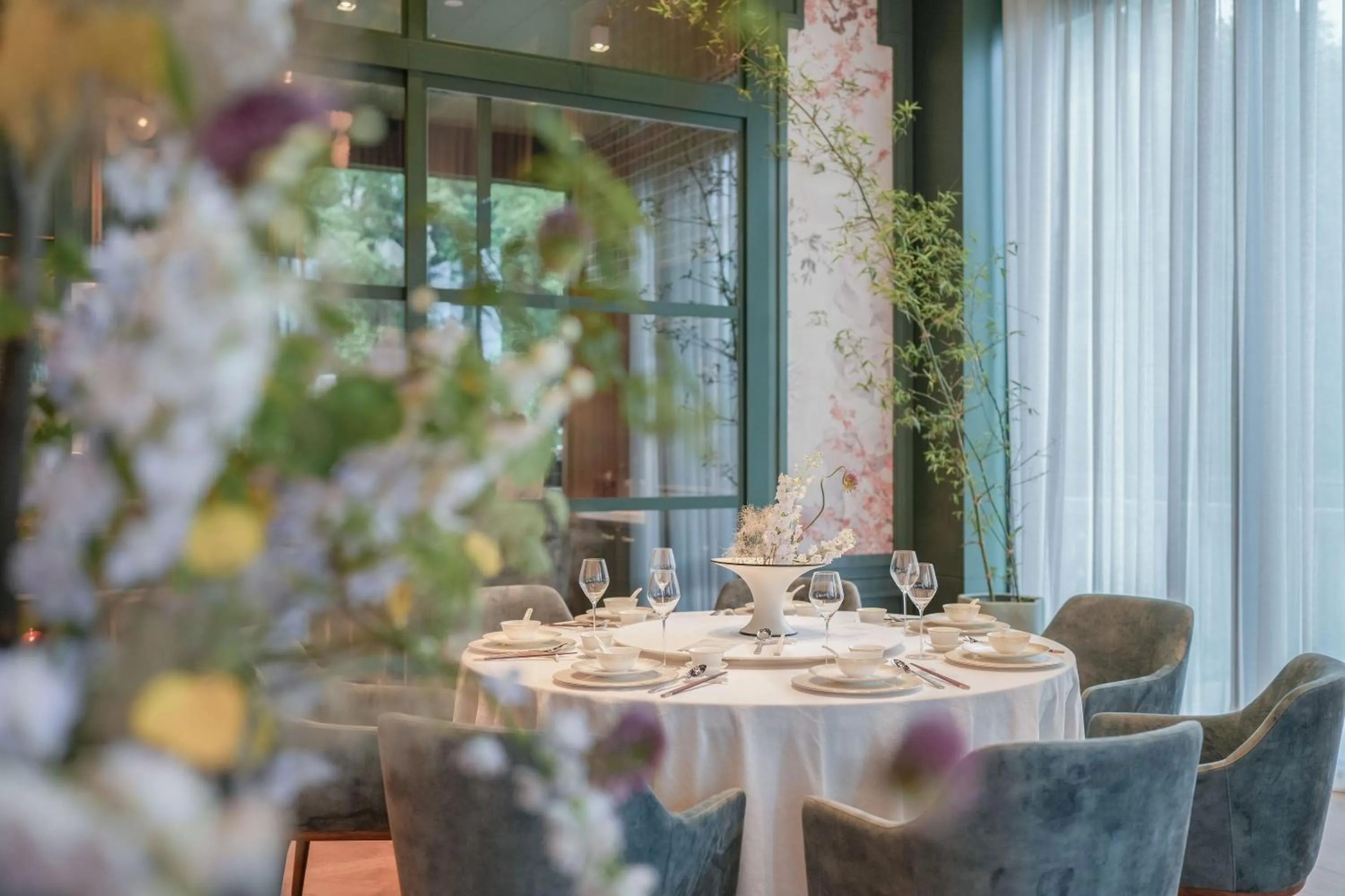 Restaurant/places to eat in The Silk Lakehouse, Shangri-La Hangzhou