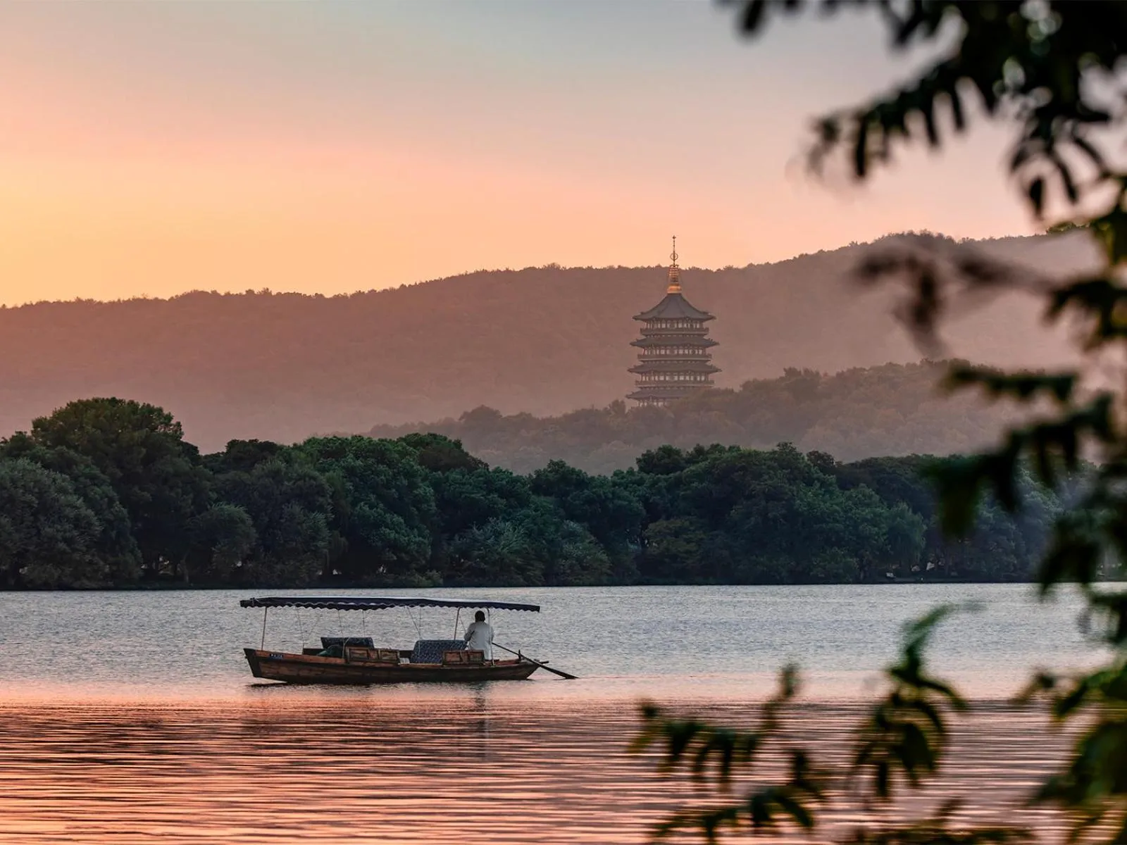 Natural landscape in The Silk Lakehouse, Shangri-La Hangzhou