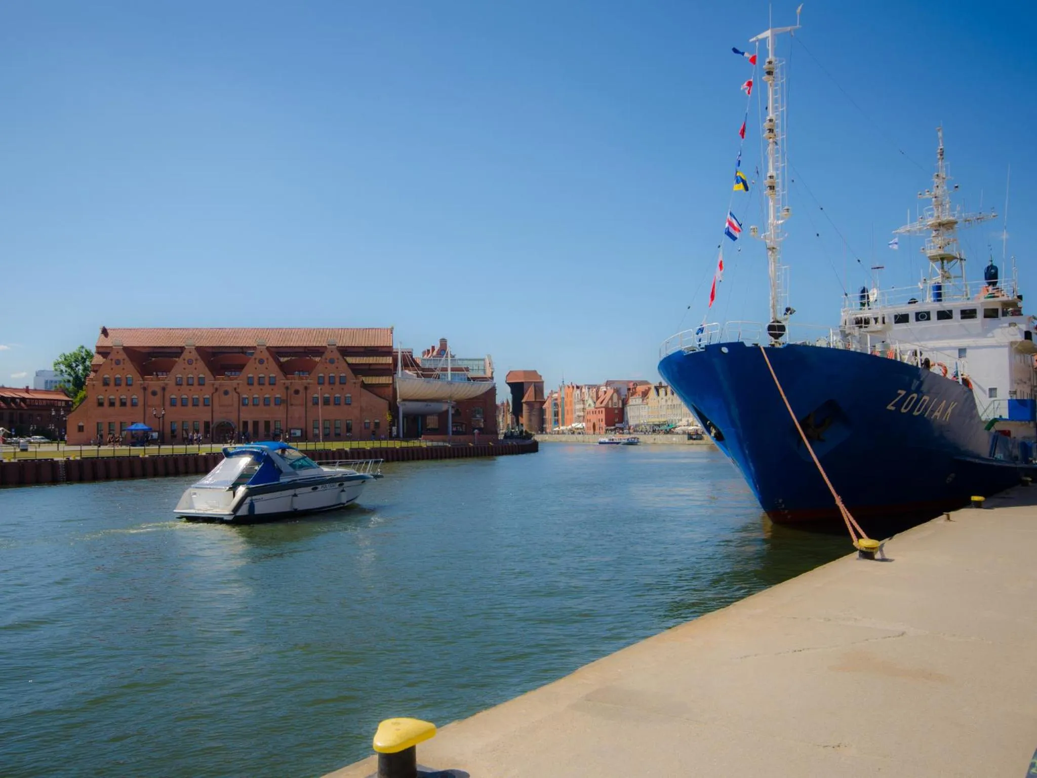 Neighbourhood in Old Town by Welcome Apartment