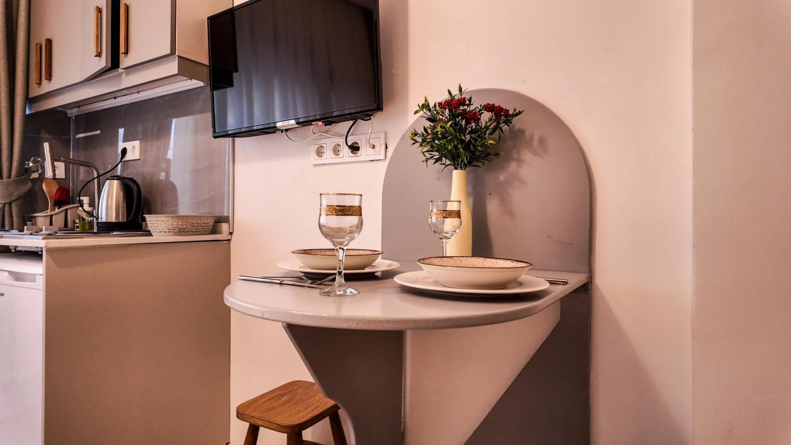 Coffee/tea facilities in Agion Living Taksim Cihangir