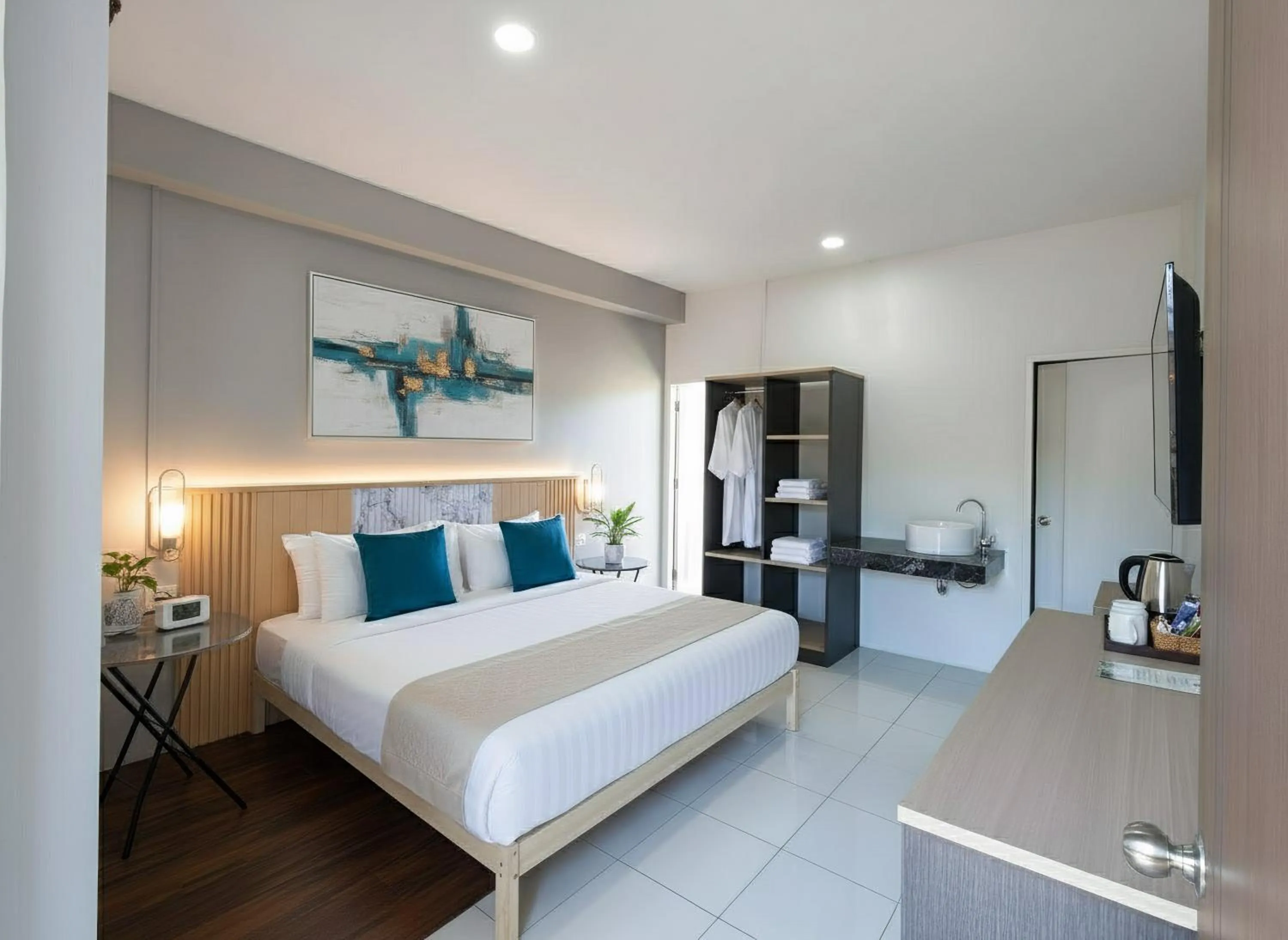 Bed in Ko Lanta Hotels and Working Space