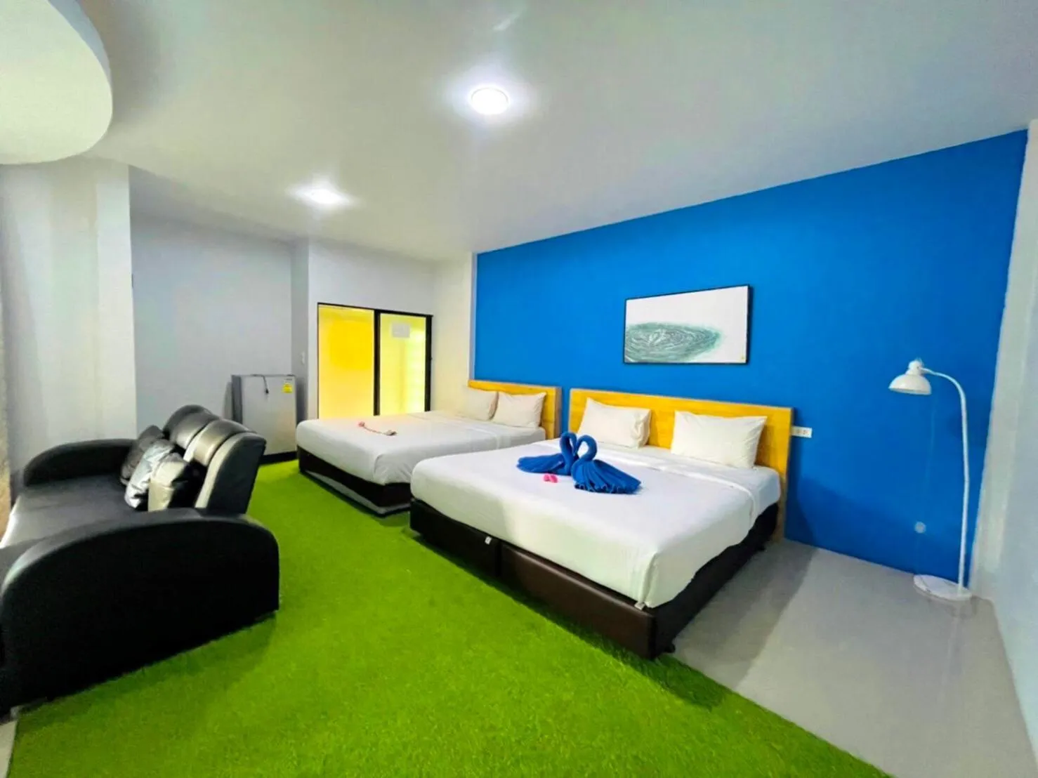 Bed in Rimnatee Resort Trang