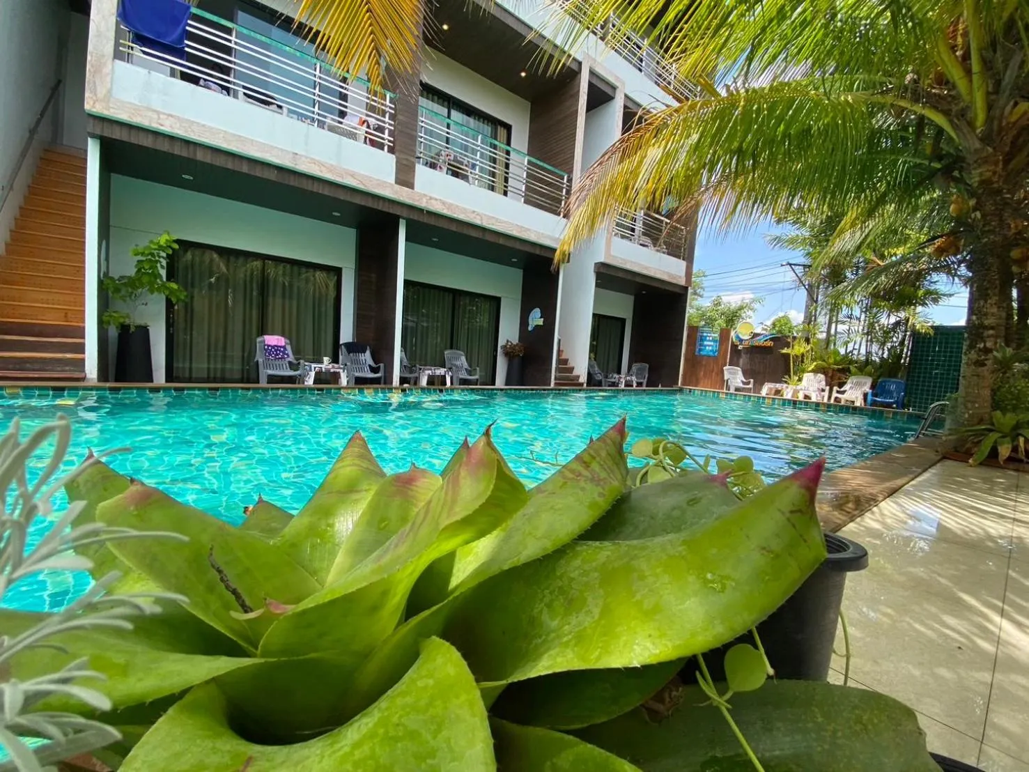 Property building in Rimnatee Resort Trang