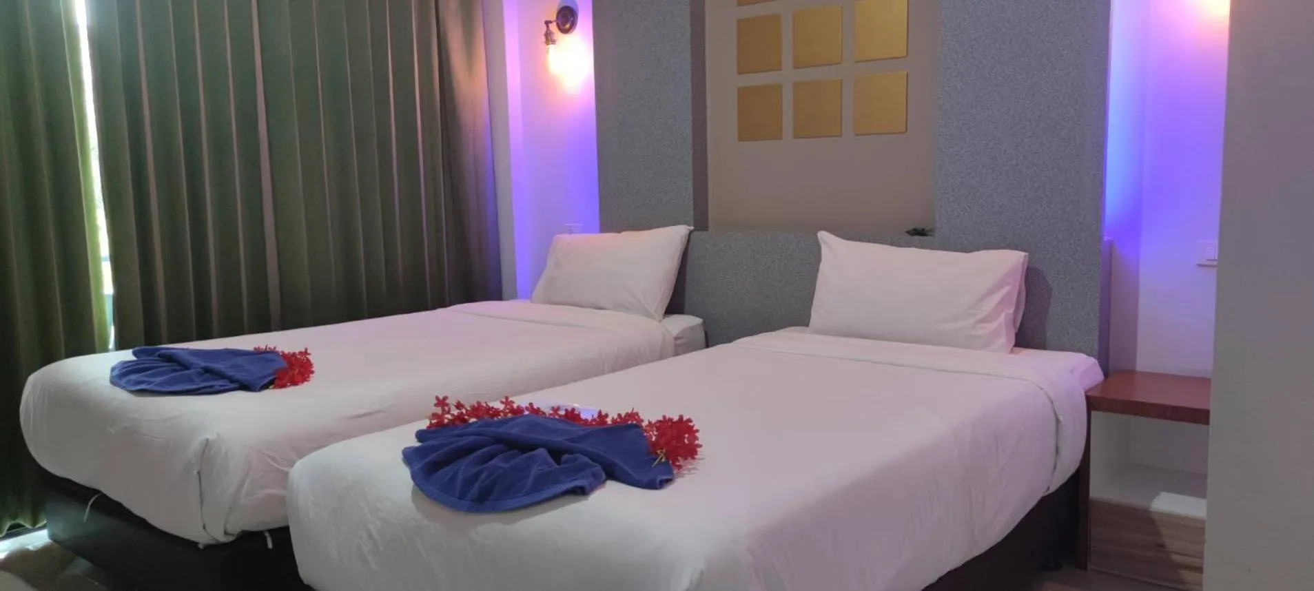 Bed in Rimnatee Resort Trang