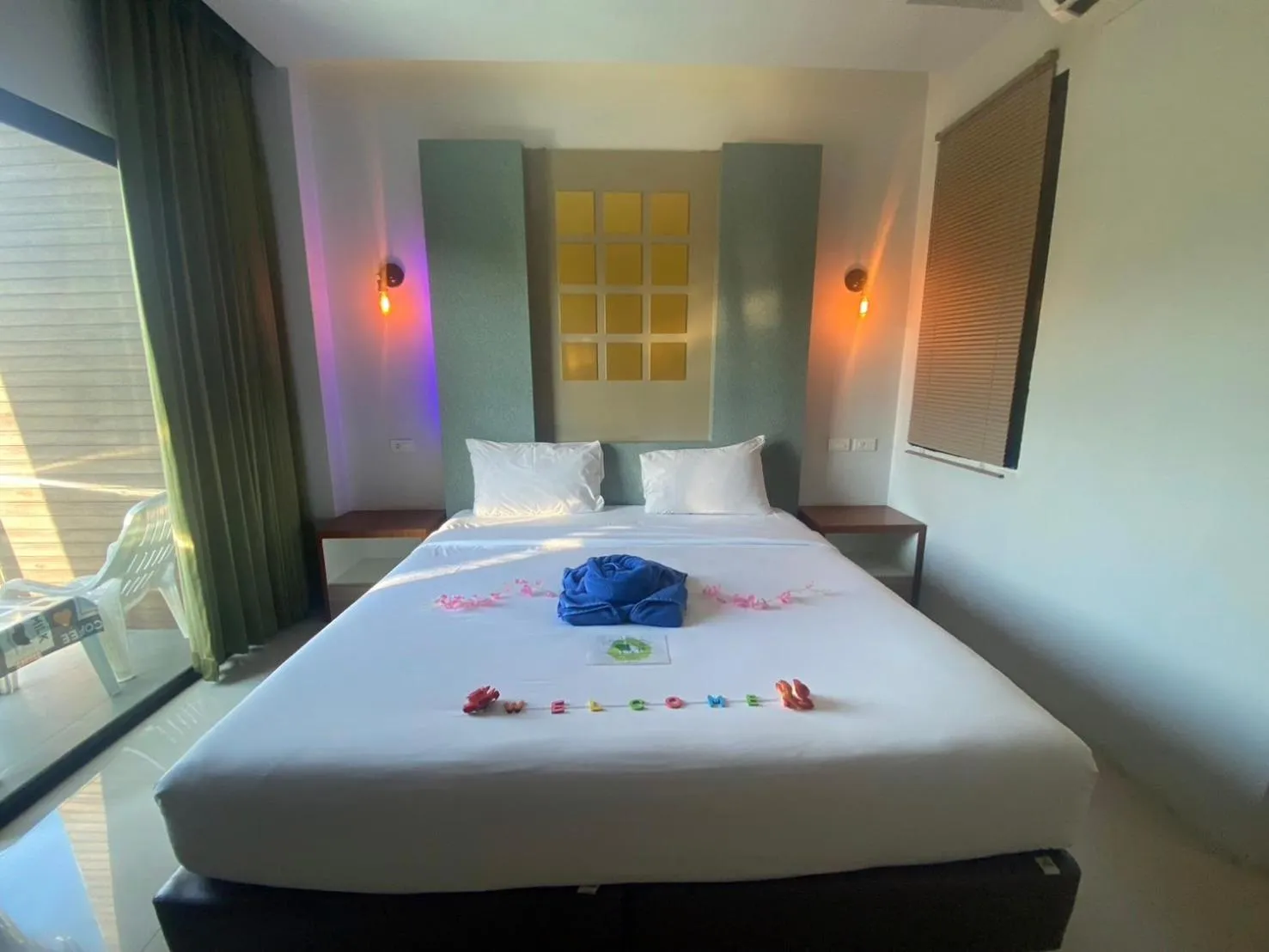 Bed in Rimnatee Resort Trang