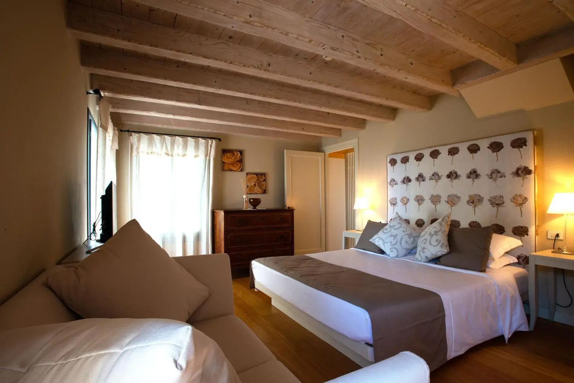 Double Room in Locanda La Candola Double Room in Locanda La Candola
