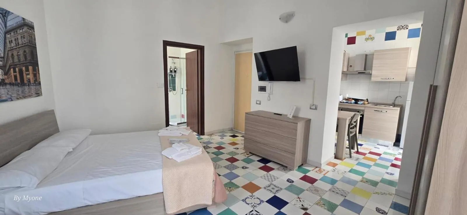 Bed in Appartamenti La Dimora di Parthenope Centro Storico