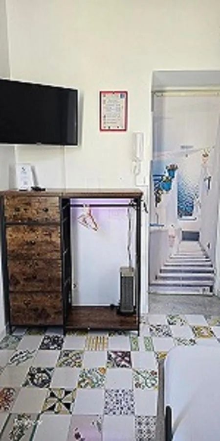 Bed in Appartamenti La Dimora di Parthenope Centro Storico