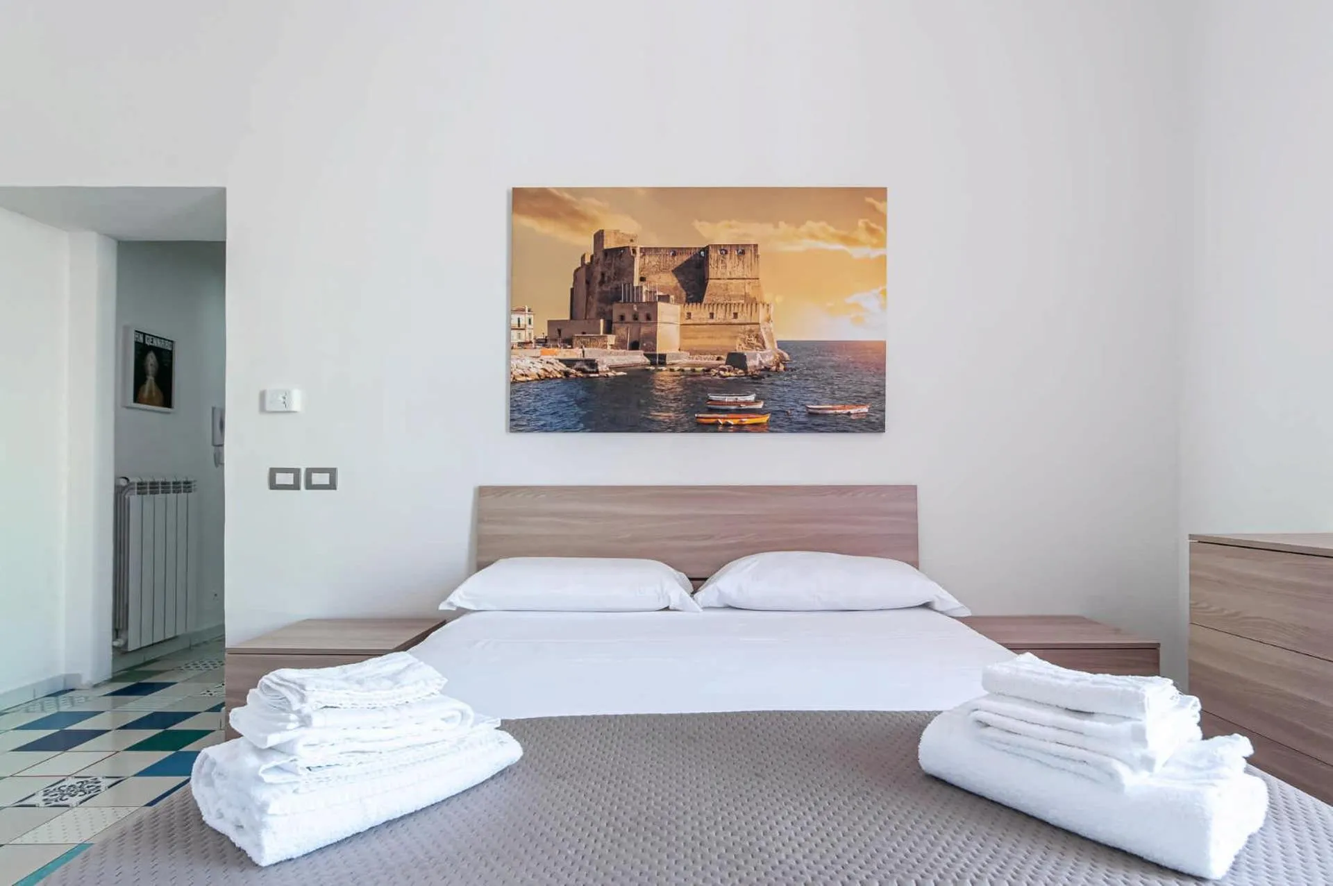 Bed in Appartamenti La Dimora di Parthenope Centro Storico