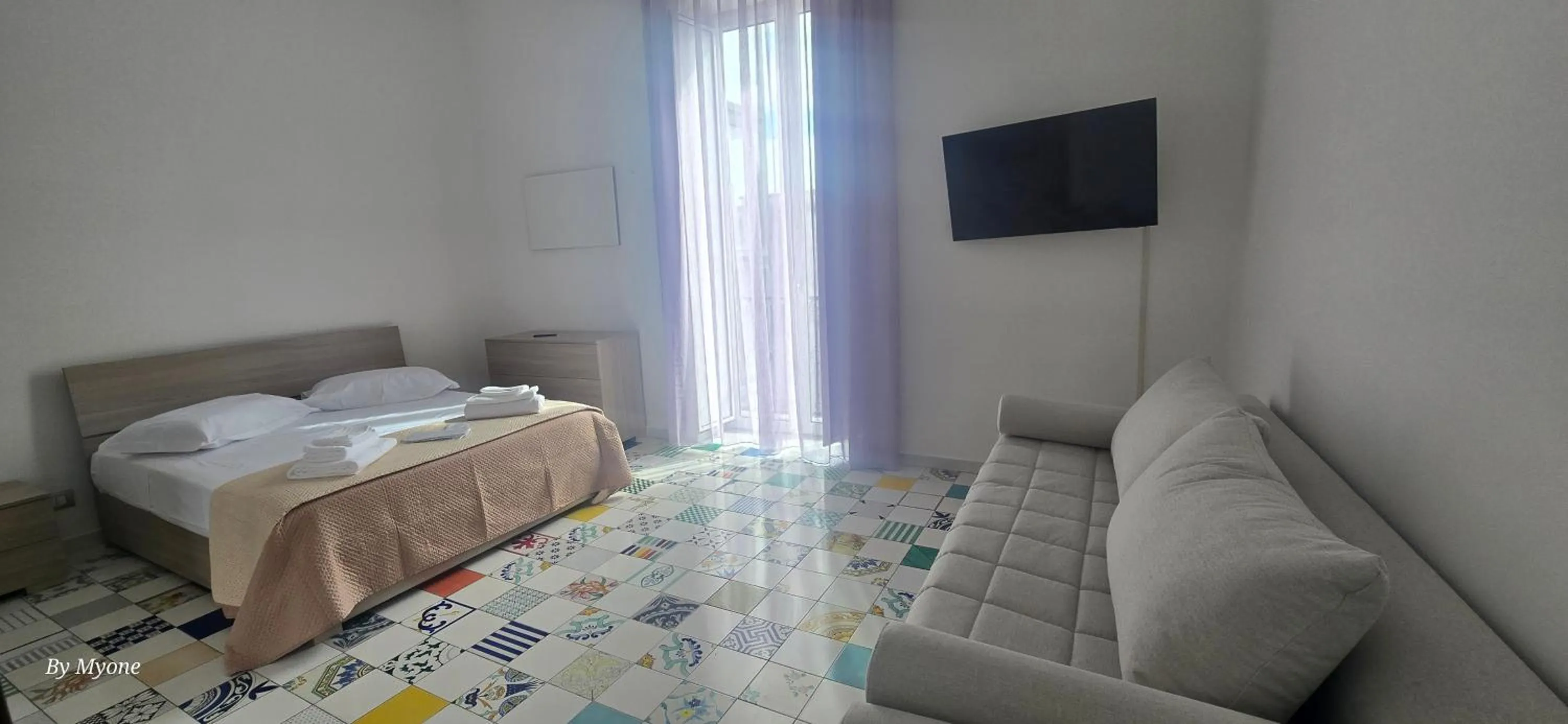 Bed in Appartamenti La Dimora di Parthenope Centro Storico