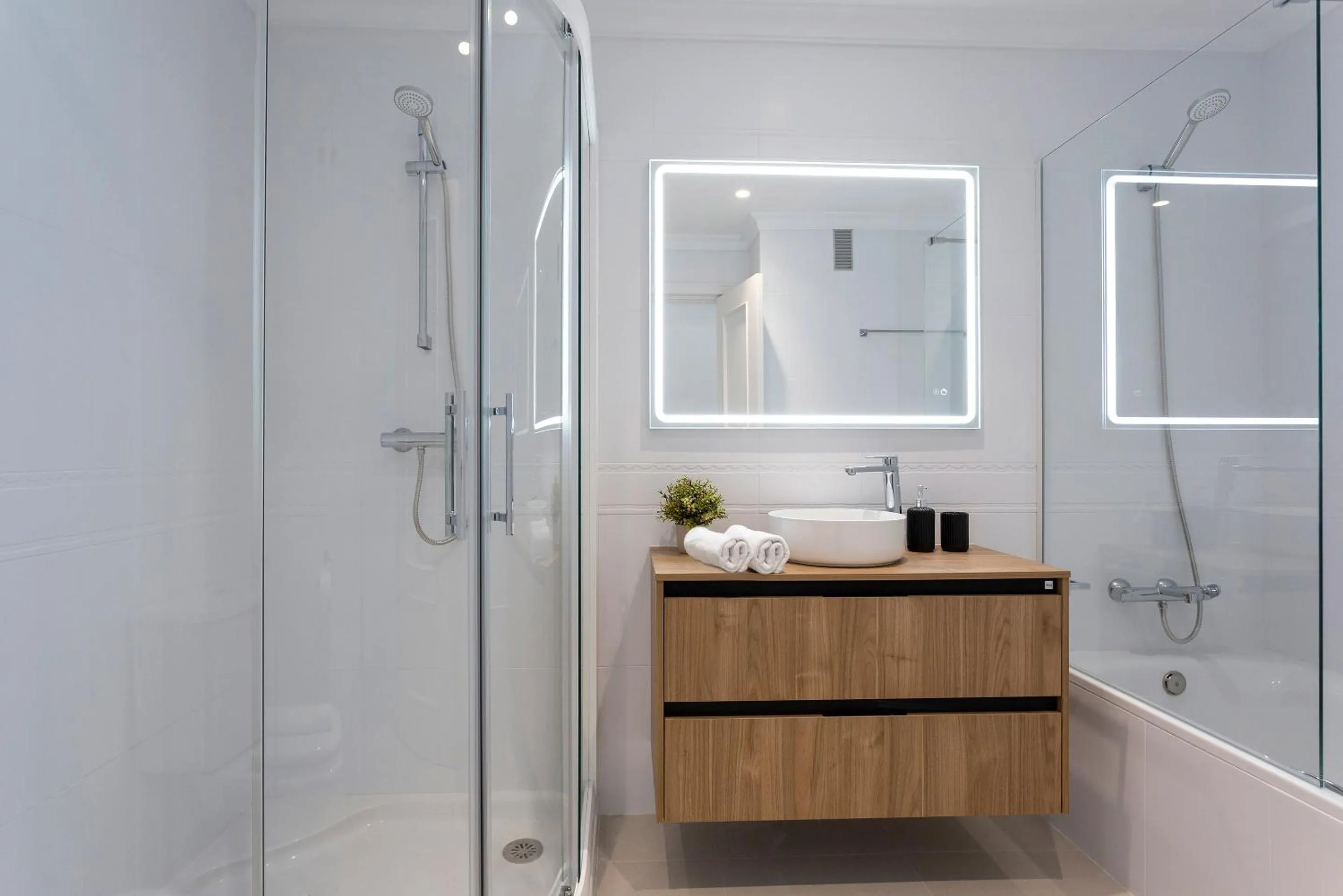 Bathroom in Genteel Home Royal Garden