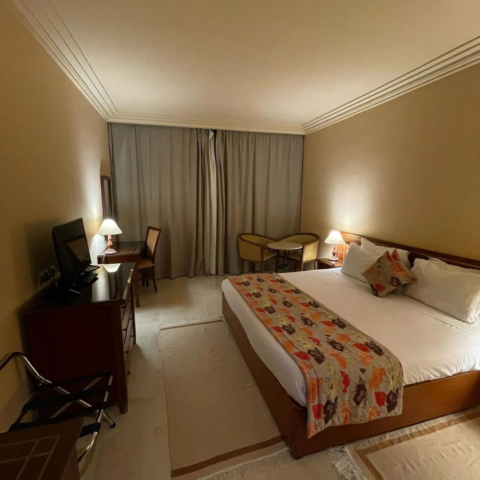 Bed in Hôtel LE CONSUL