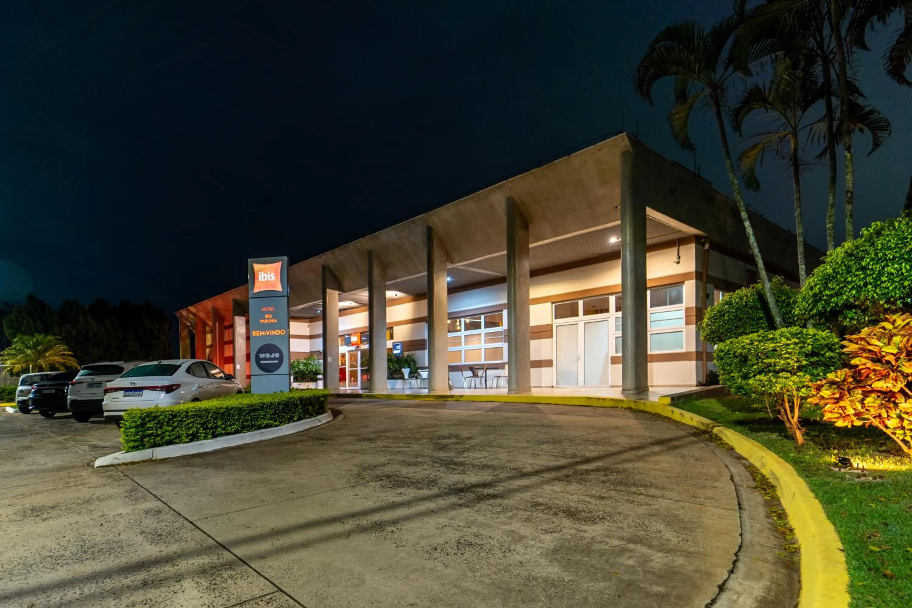 Property building in ibis Paulinia