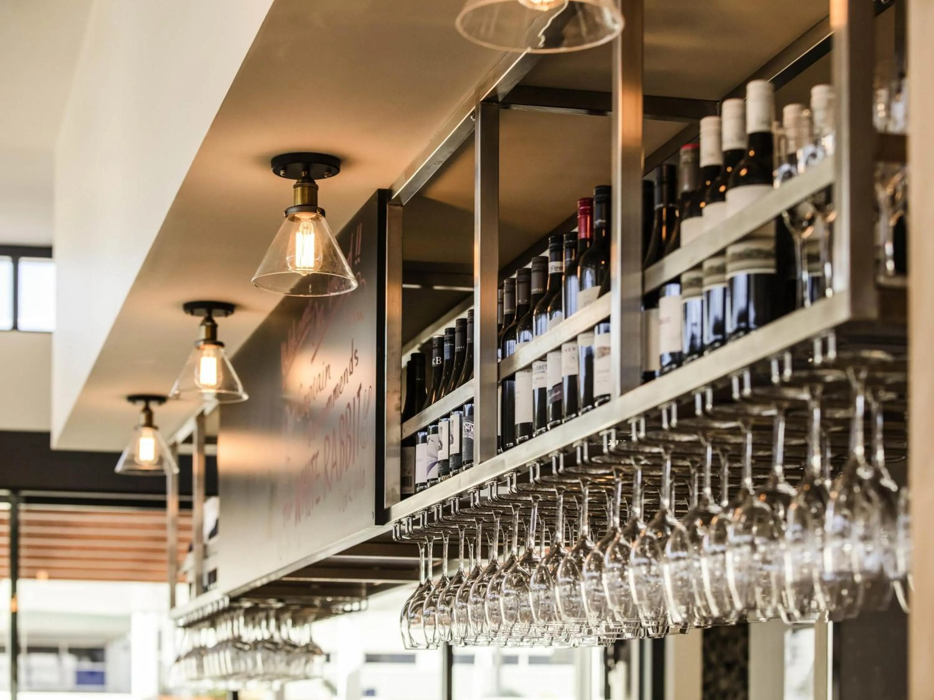 Lounge or bar in Ibis Mackay