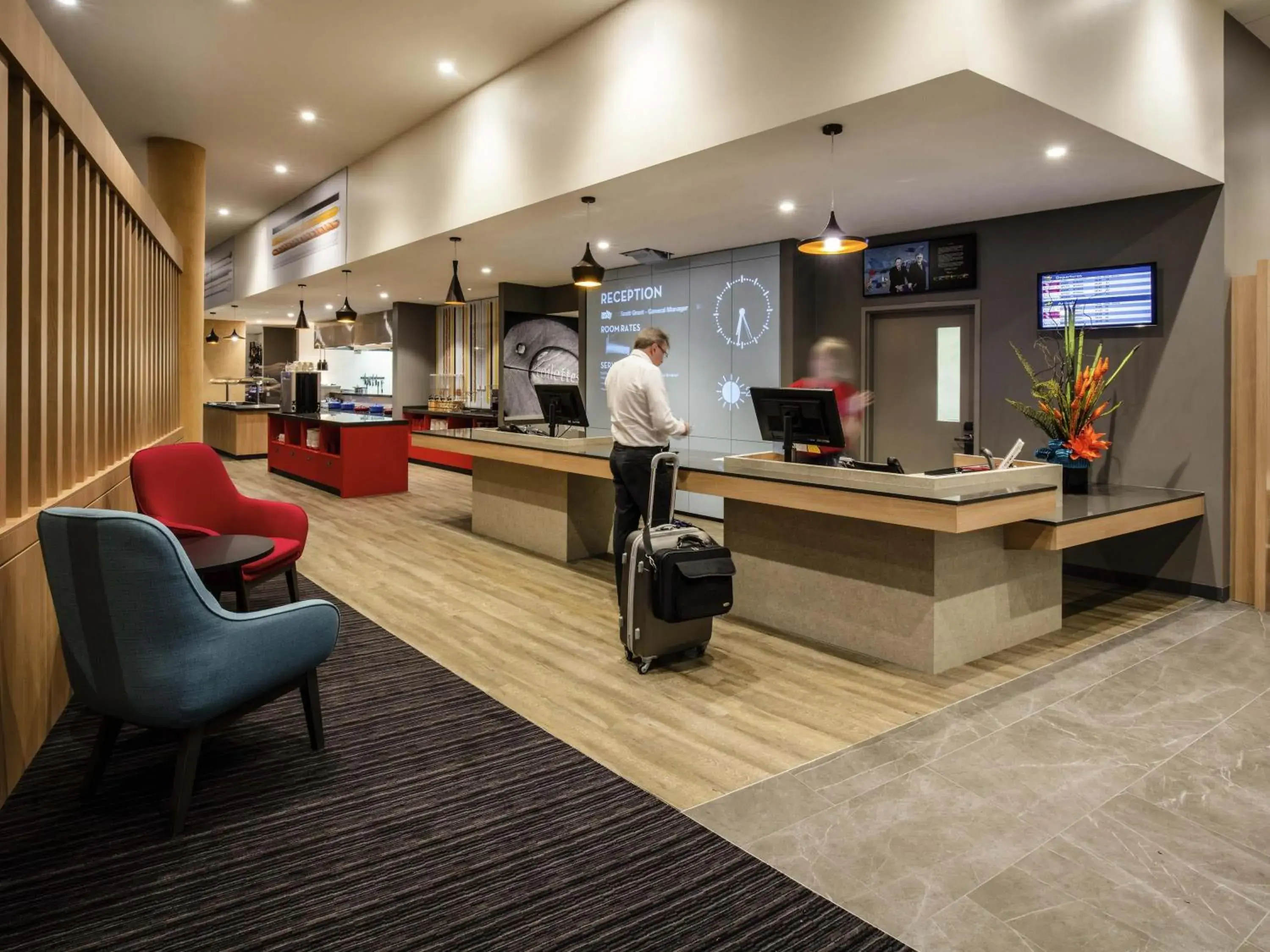 Property building in Ibis Mackay Property building in Ibis Mackay