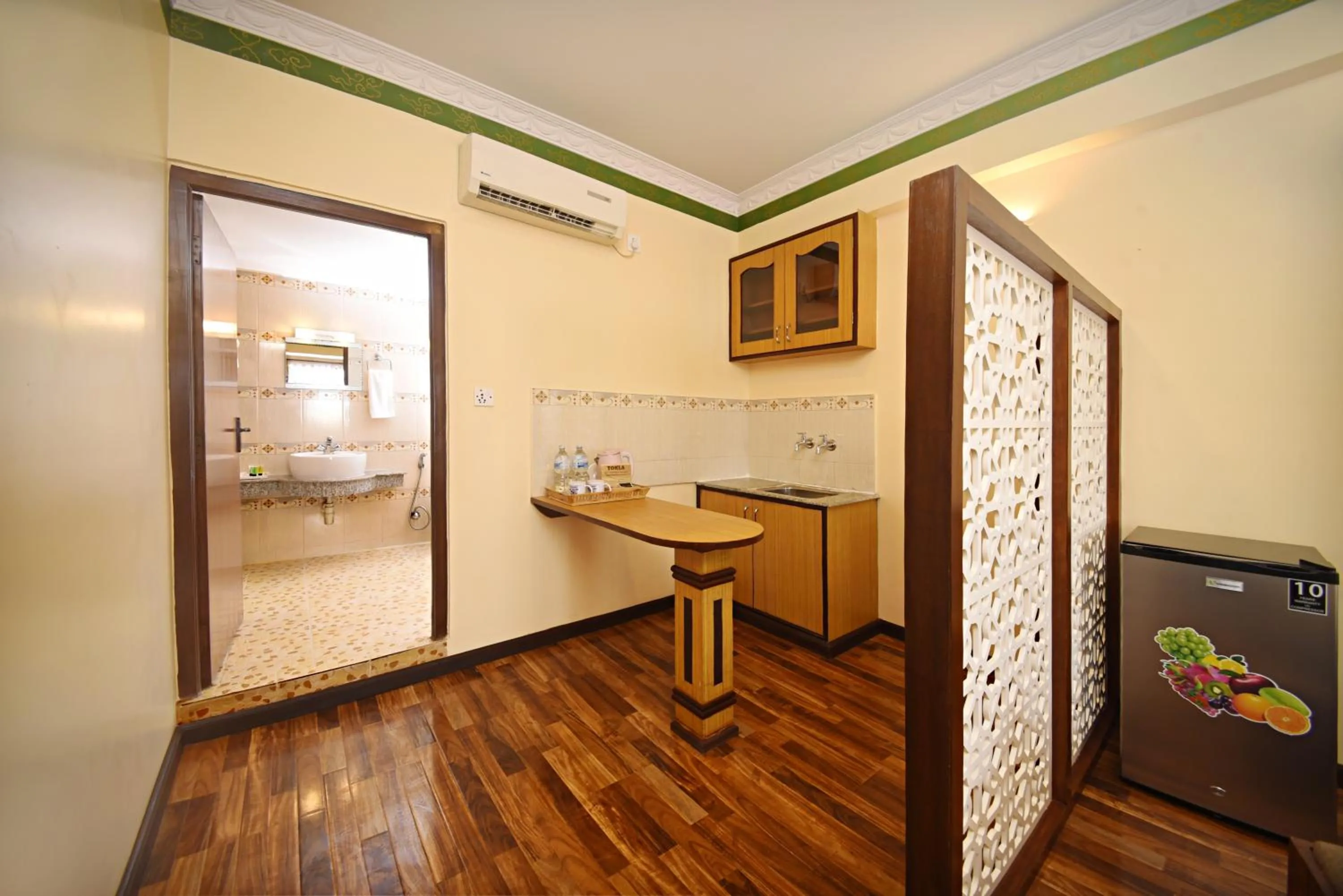 Tibet Boutique Hotel