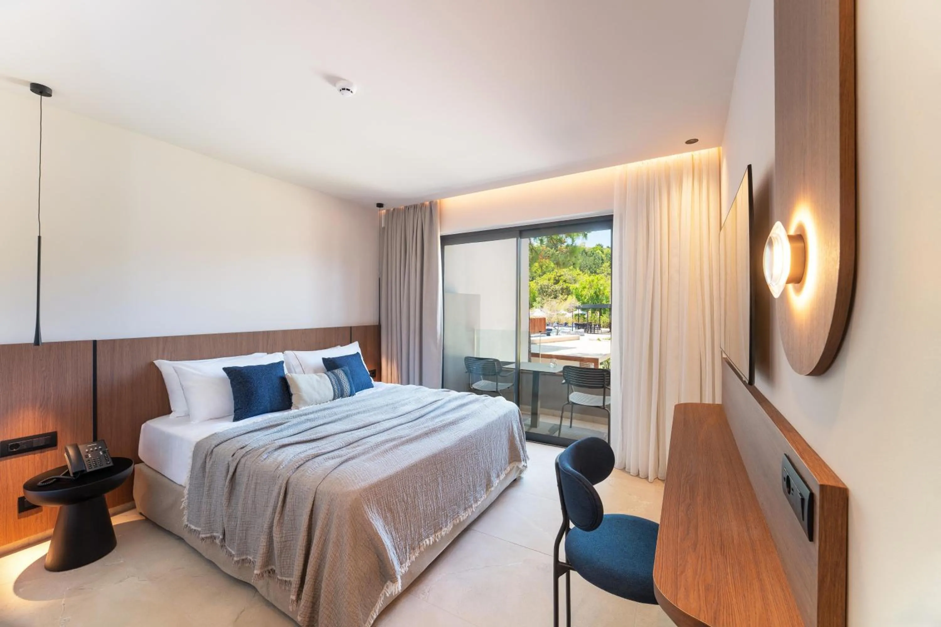 Bed in Cabú Hotel - Adults Only