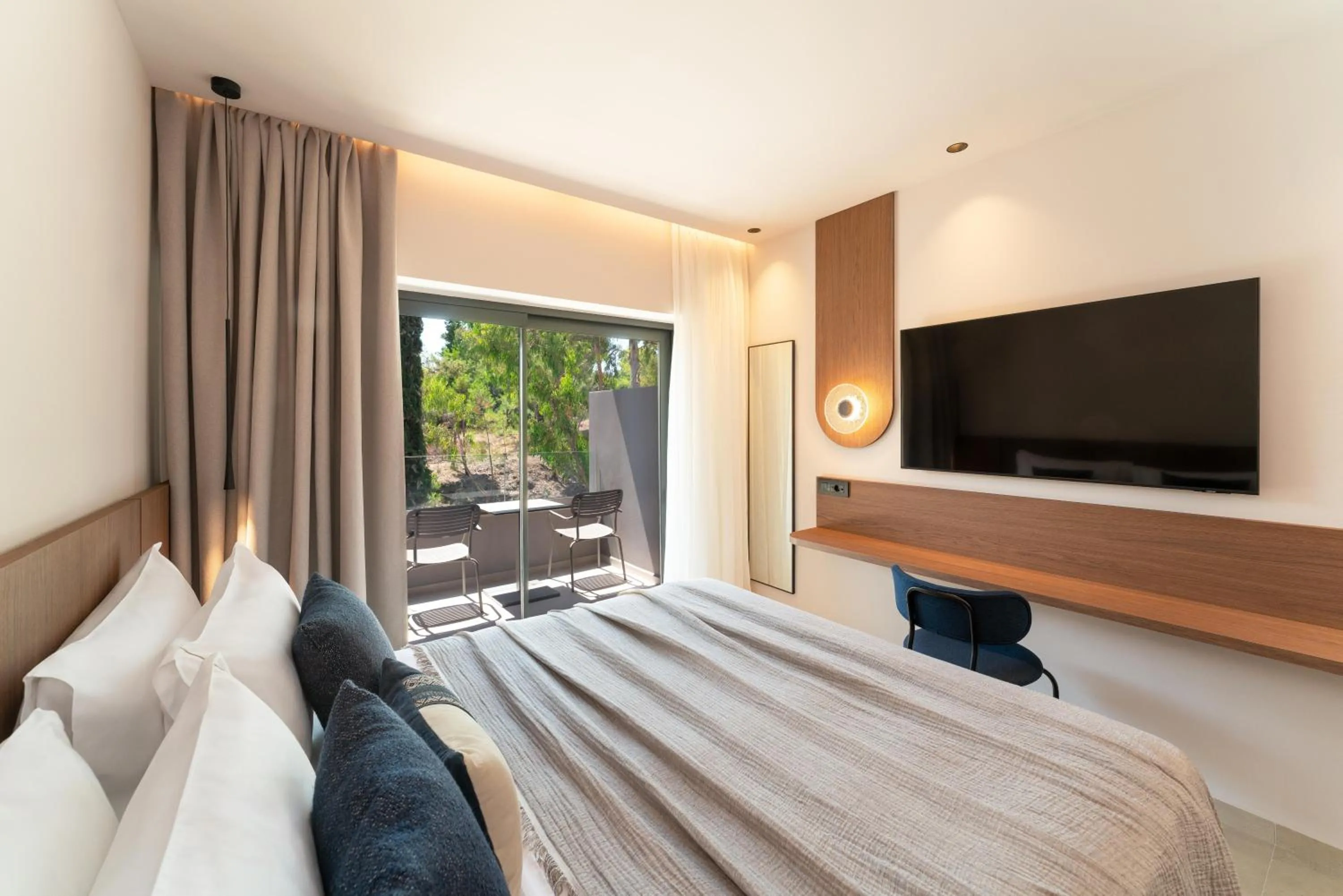 Bed in Cabú Hotel - Adults Only