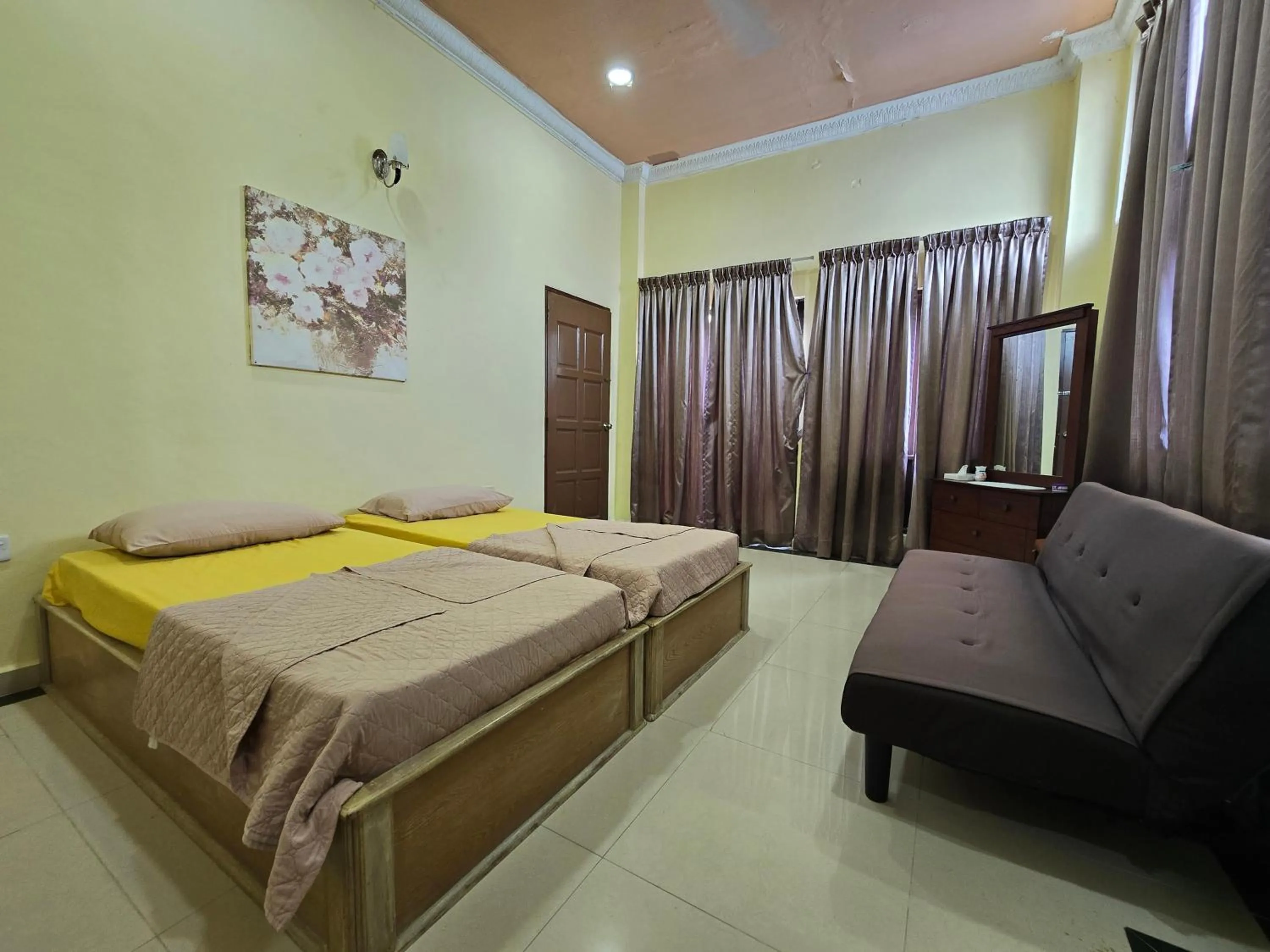 Bedroom in Hotel O Villa Impiana